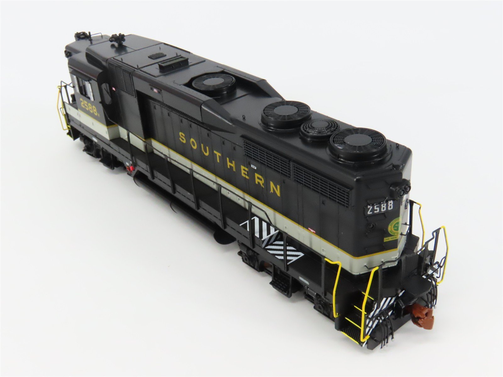HO Scaletrains.com SXT39241 Southern GP30 Diesel Loco #2588 wDCC & Sound