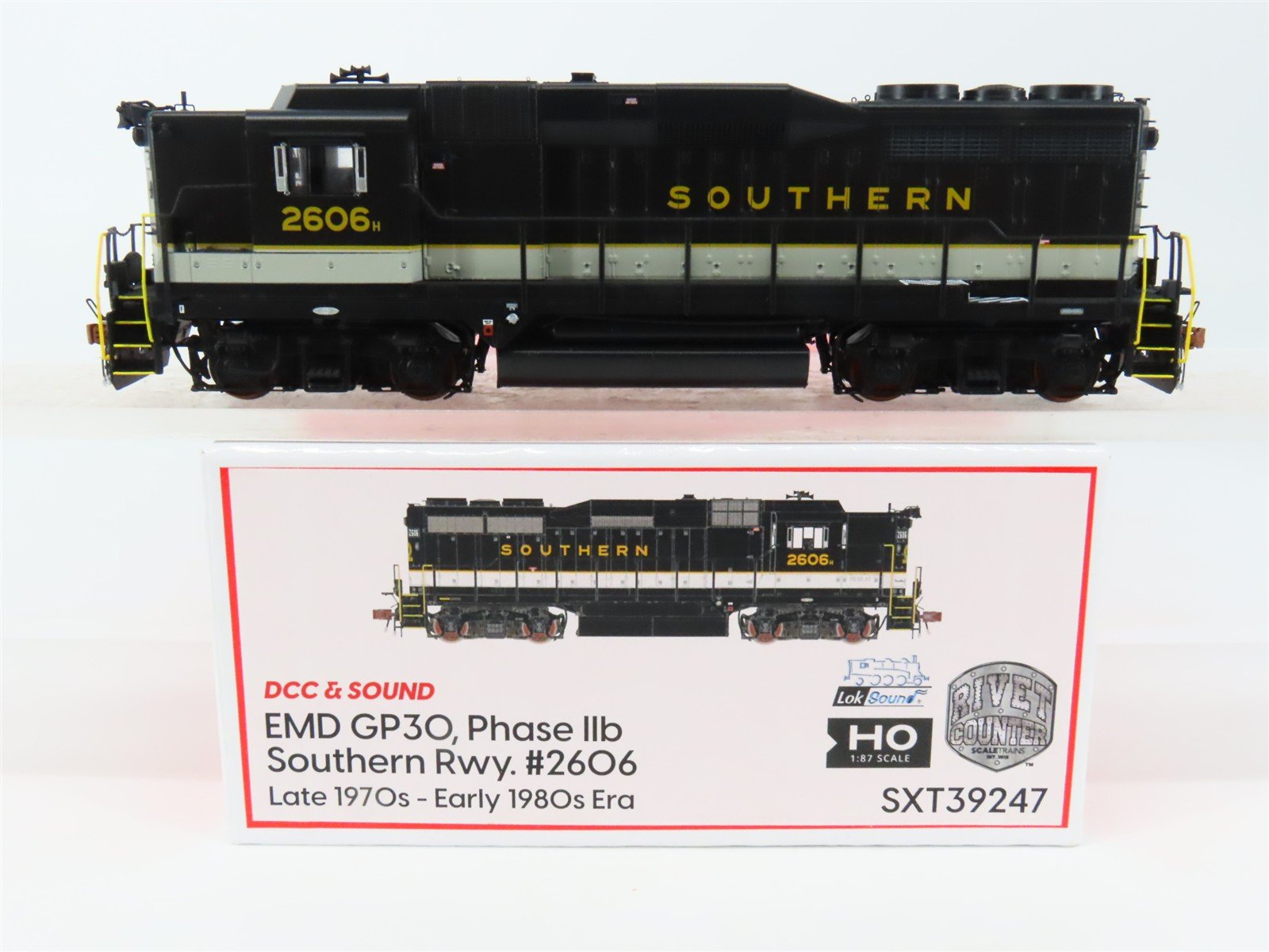 HO Scaletrains.com SXT39247 Southern GP30 Diesel Loco #2606 wDCC & Sound