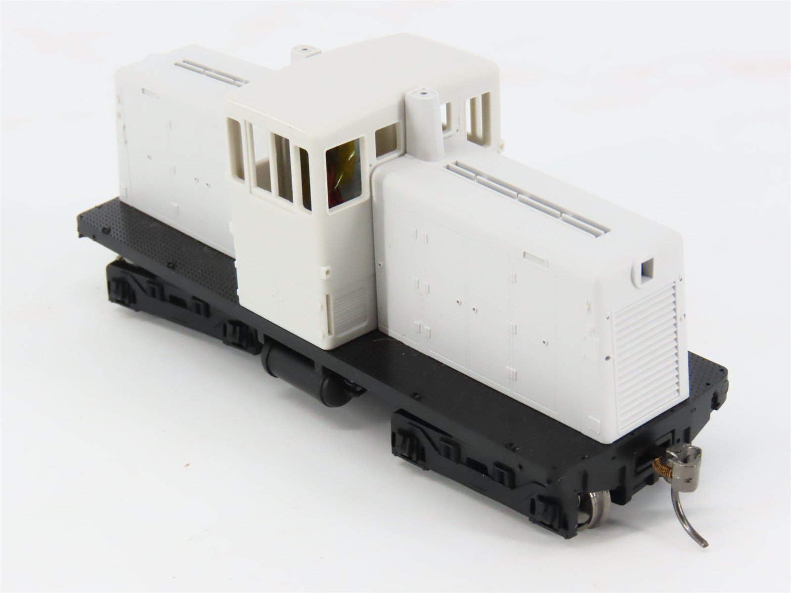 HO Scale Rapido 48598 Undecorated GE 44-Tonner Diesel Loco w/DCC & Sound
