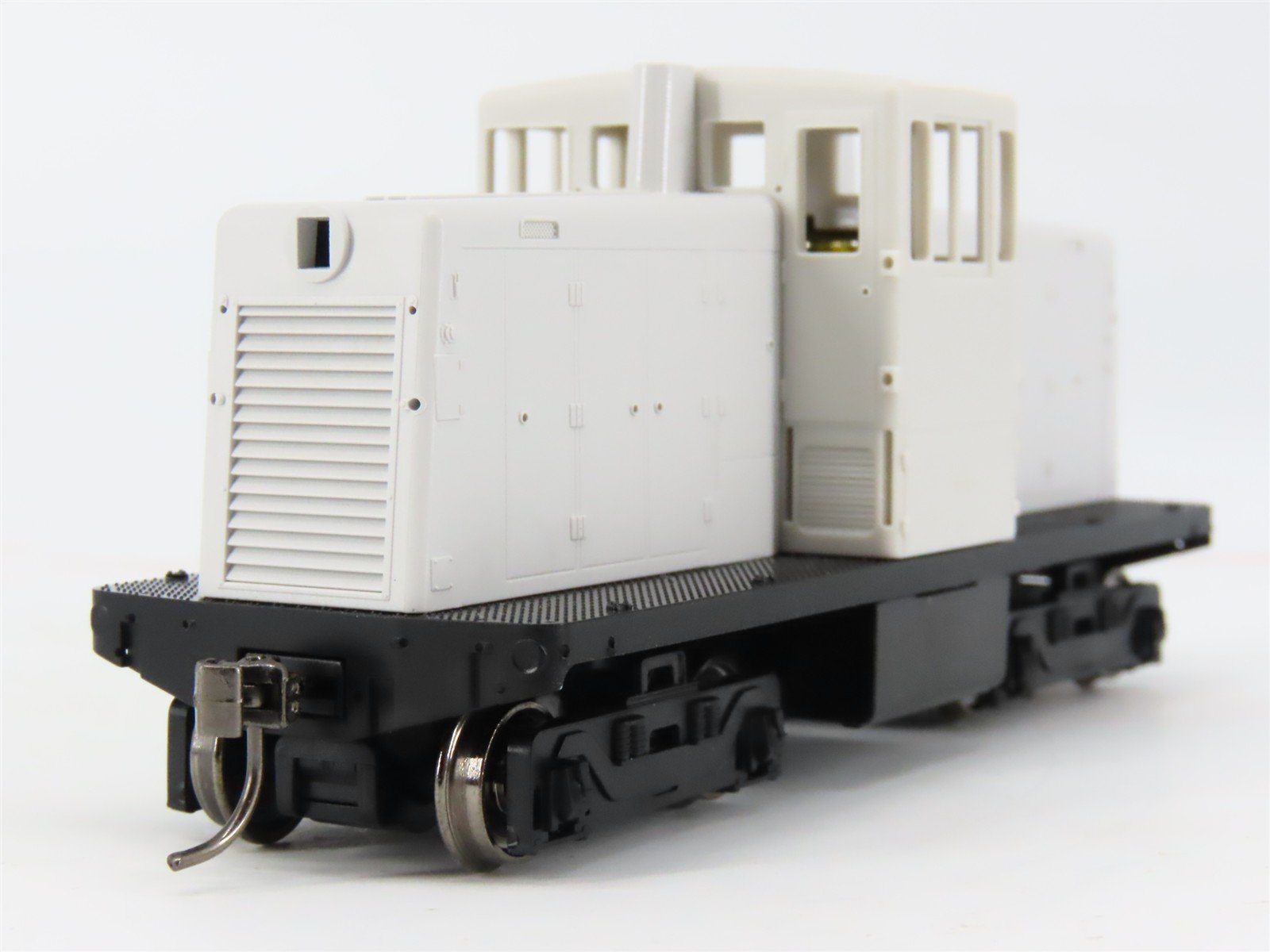 HO Scale Rapido 48598 Undecorated GE 44-Tonner Diesel Loco w/DCC & Sound
