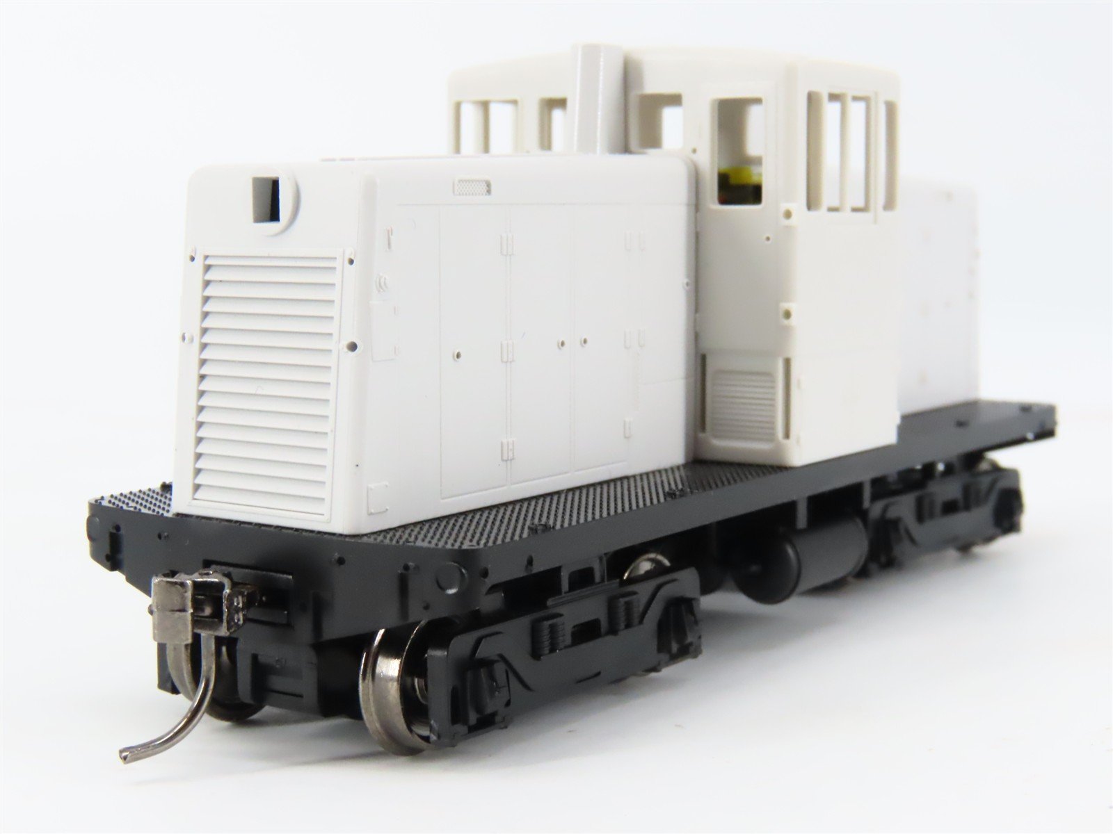 HO Scale Rapido 48598 Undecorated GE 44-Tonner Diesel Loco w/DCC & Sound