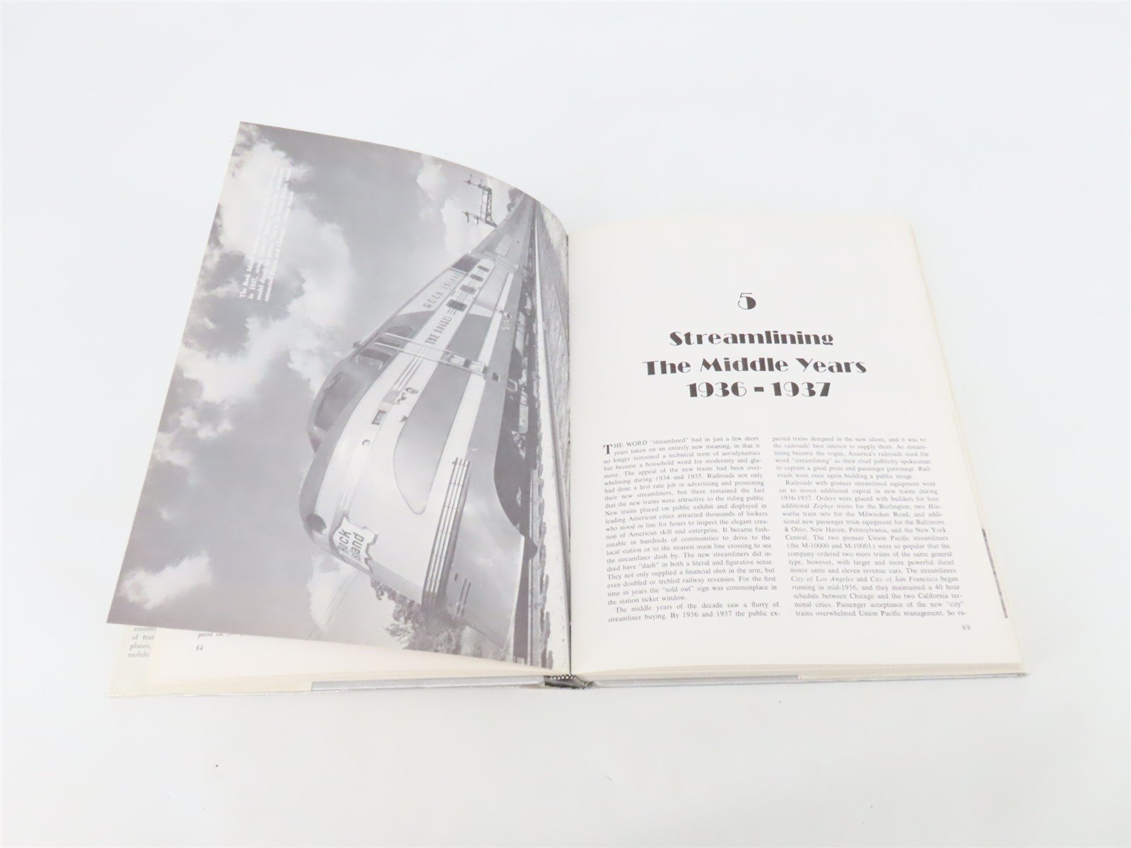 The Streamline Era by Robert C. Reed ©1975