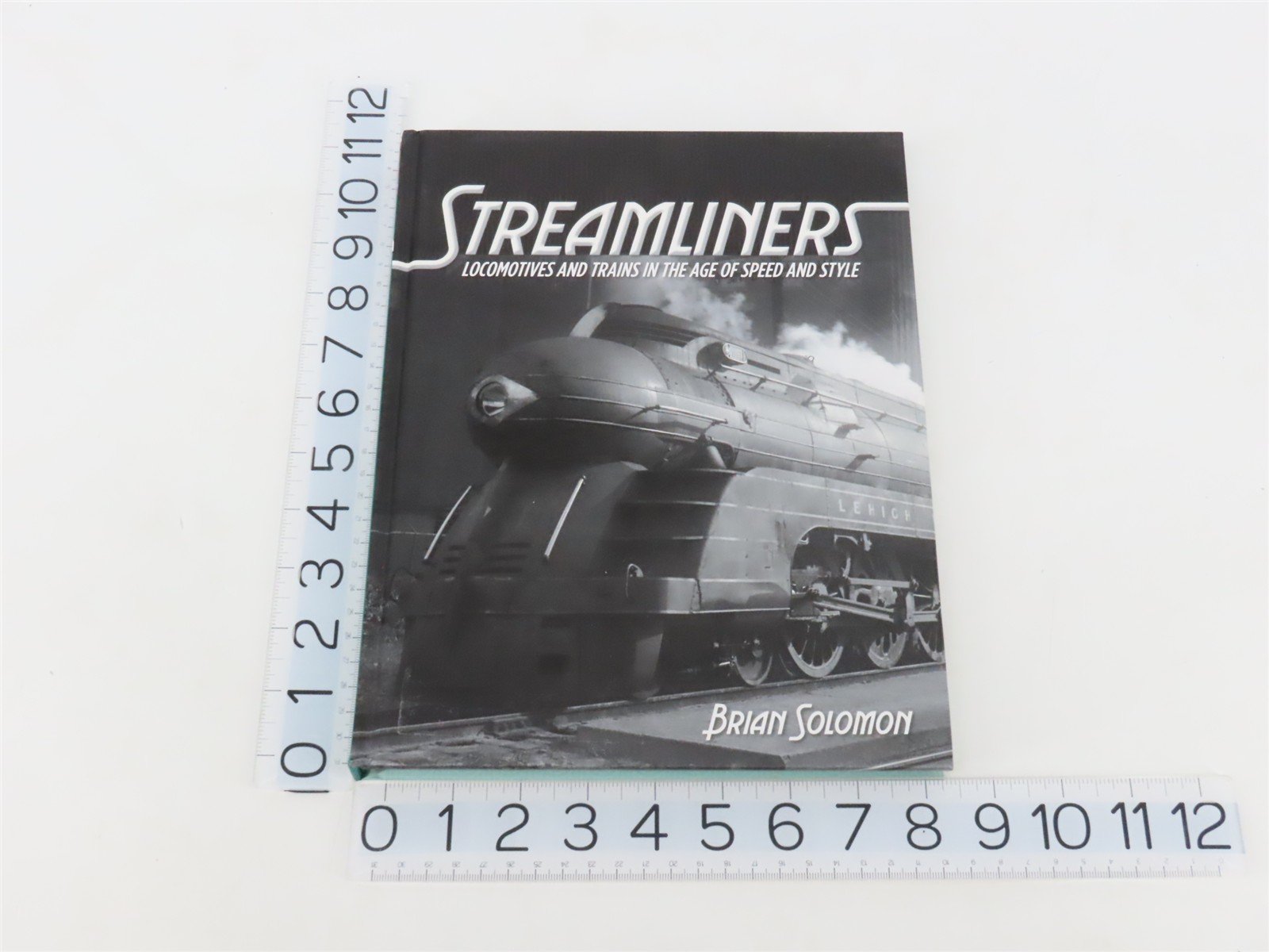 Streamliners by Brian Solomon ©2015