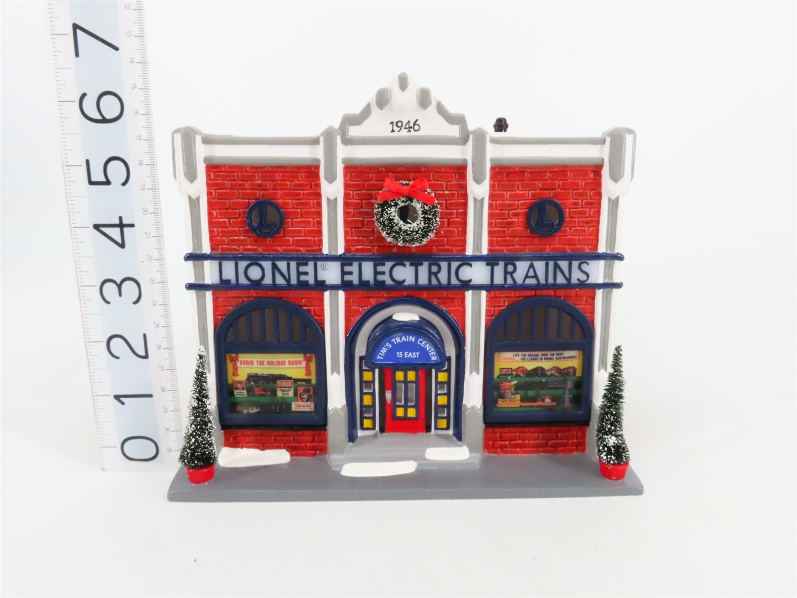 Lionel 54947 Department 56 Snow Village Electric Train Shop