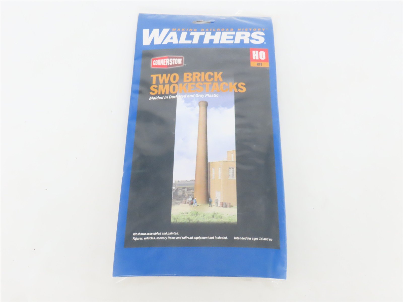 HO 1/87 Scale Walthers Cornerstone Kit 933-3728 Two Brick Smokestacks - Sealed