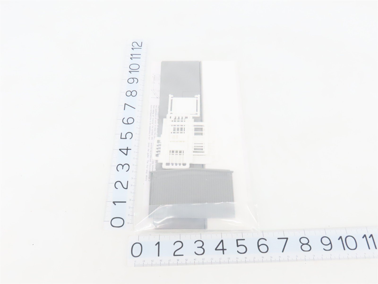 LOT of 4 HO 1/87 Scale Pikestuff Kits 541-0004 Prefab Warehouse 30' x 80' Sealed
