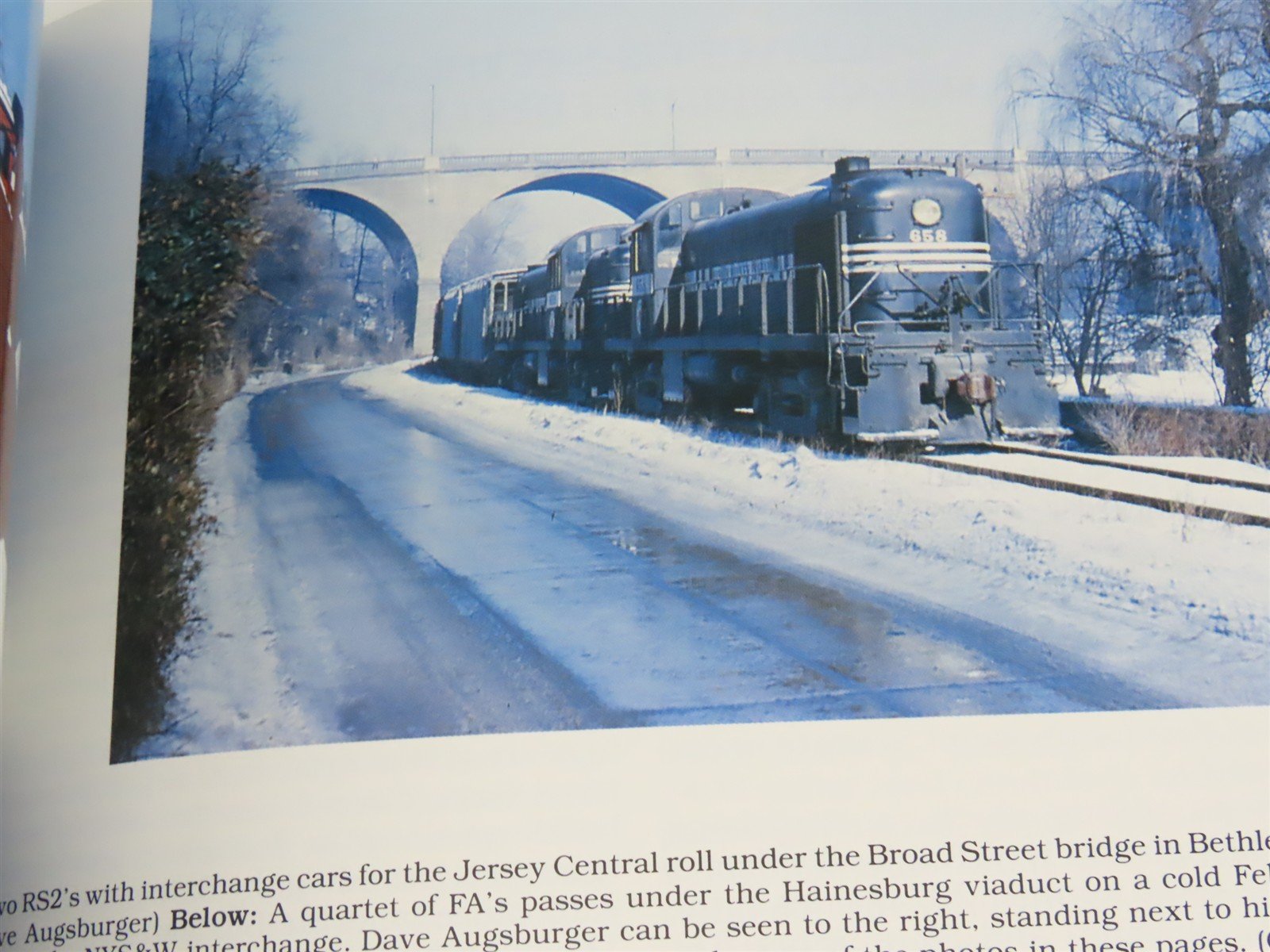 The Lehigh & New England Railroad: A Color Retrospect by Douglas E. Lilly ©1988