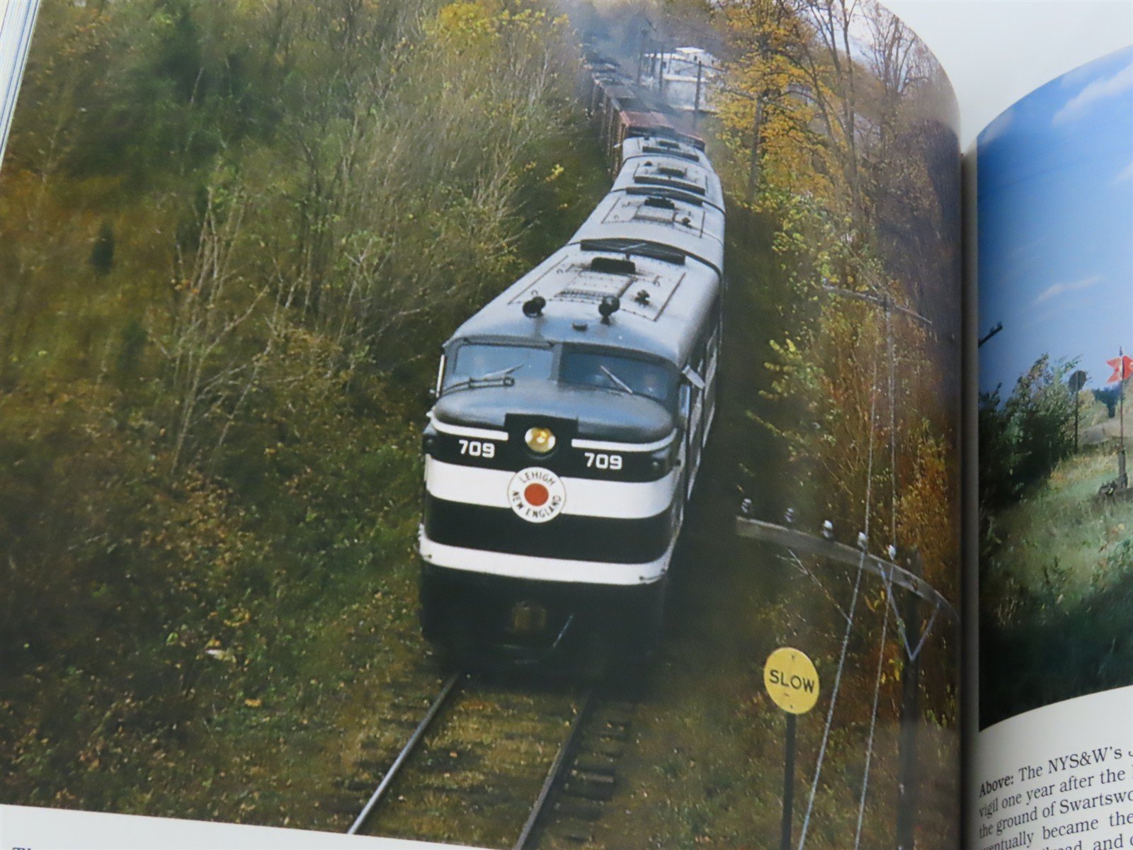 The Lehigh & New England Railroad: A Color Retrospect by Douglas E. Lilly ©1988