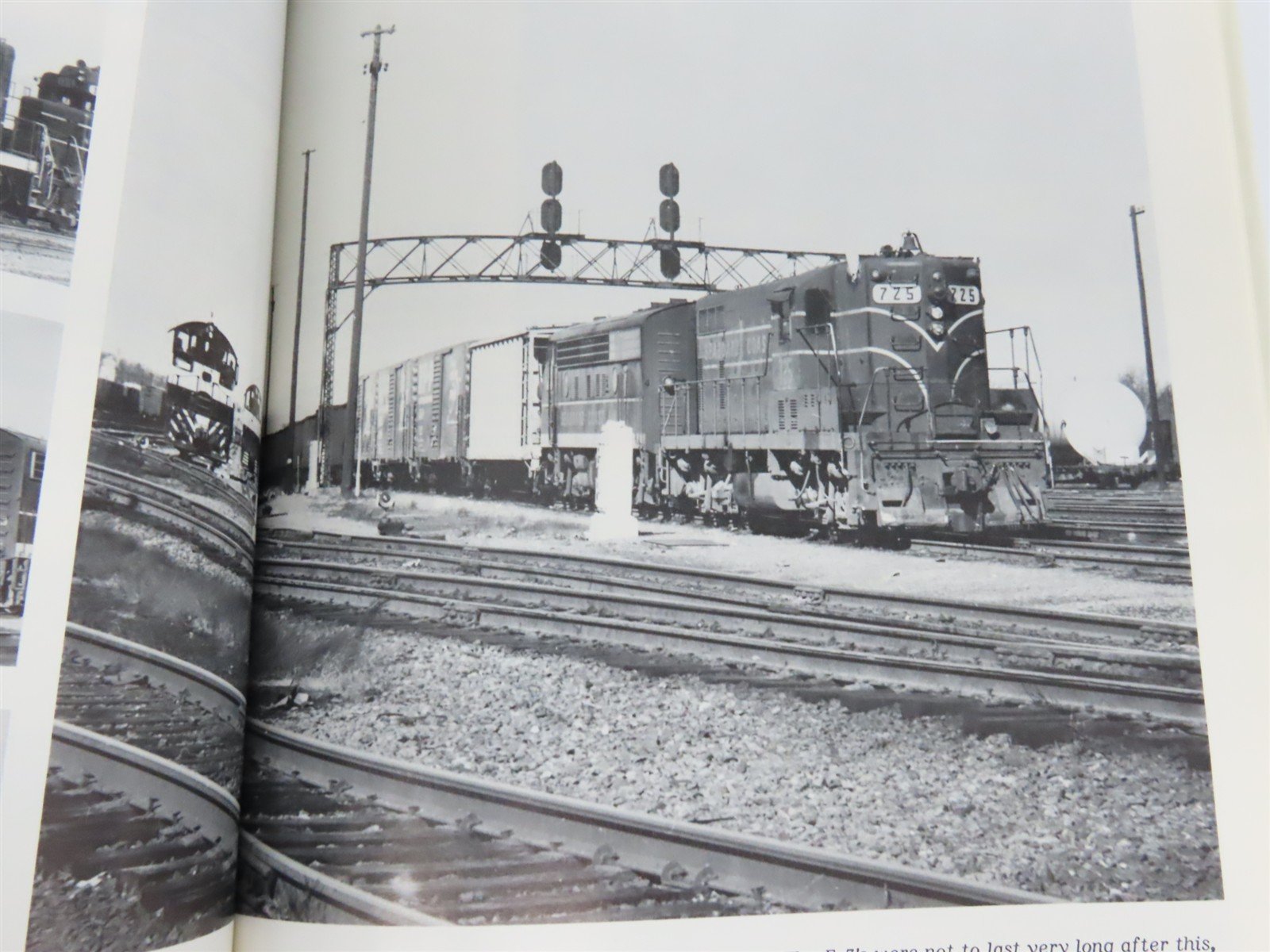 Locomotives of the Seaboard System Railroad of the South by Paul Carleton ©1987