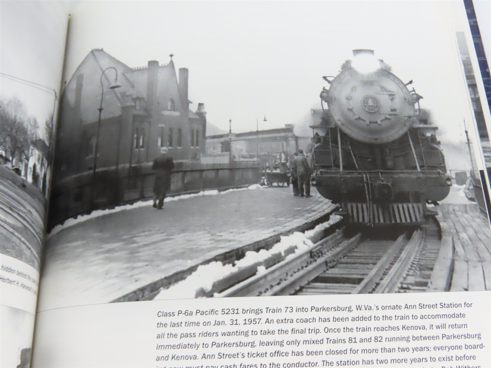 Baltimore & Ohio Pacific Locomotives by Bob Withers ©2013 HC Book