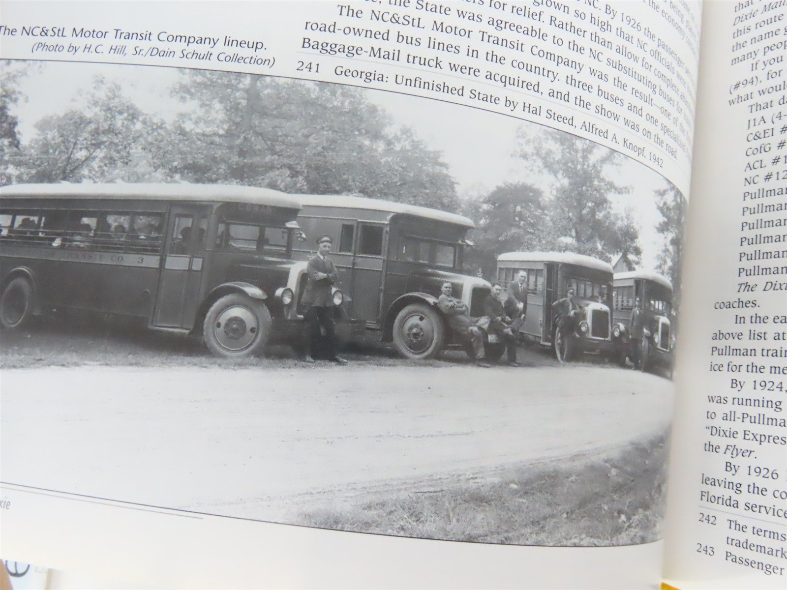 Nashville, Chattanooga & St. Louis: A History of The Dixie Line by Schult ©2002