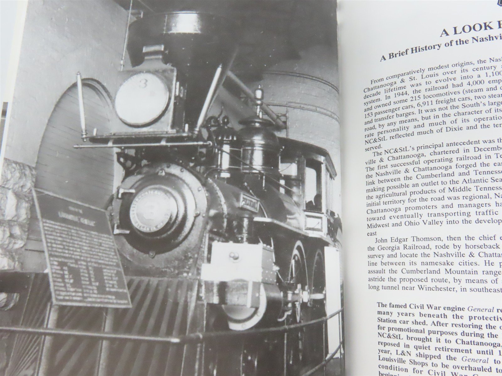 The Dixie Line: Nashville, Chattanooga & St. Louis Railway by Castner ©1995