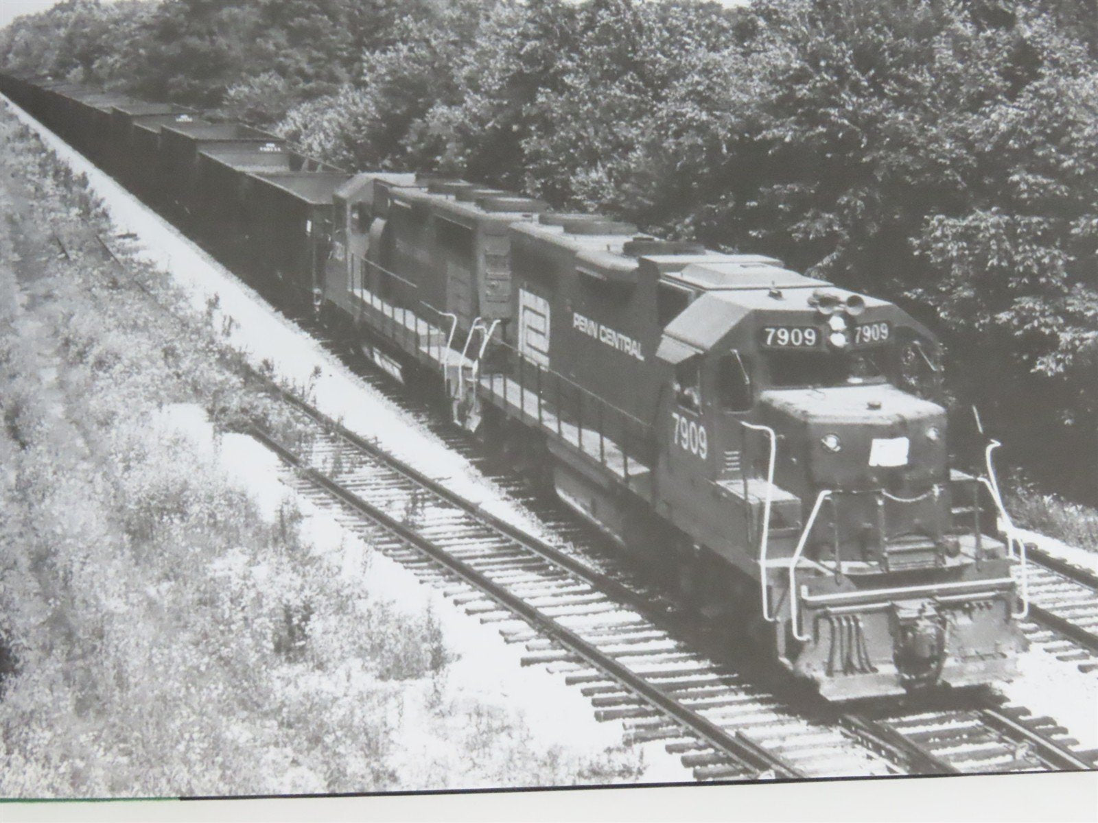 A Sampling of Penn Central by Jerry Taylor ©2000 Reprint HC Book