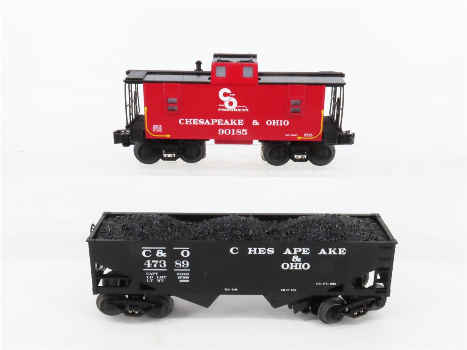 O Gauge 3-Rail Lionel C&O Chesapeake & Ohio 2-Bay Hopper & Caboose w/Lights