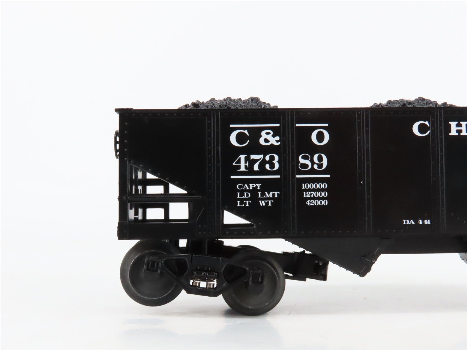 O Gauge 3-Rail Lionel C&O Chesapeake & Ohio 2-Bay Hopper & Caboose w/Lights