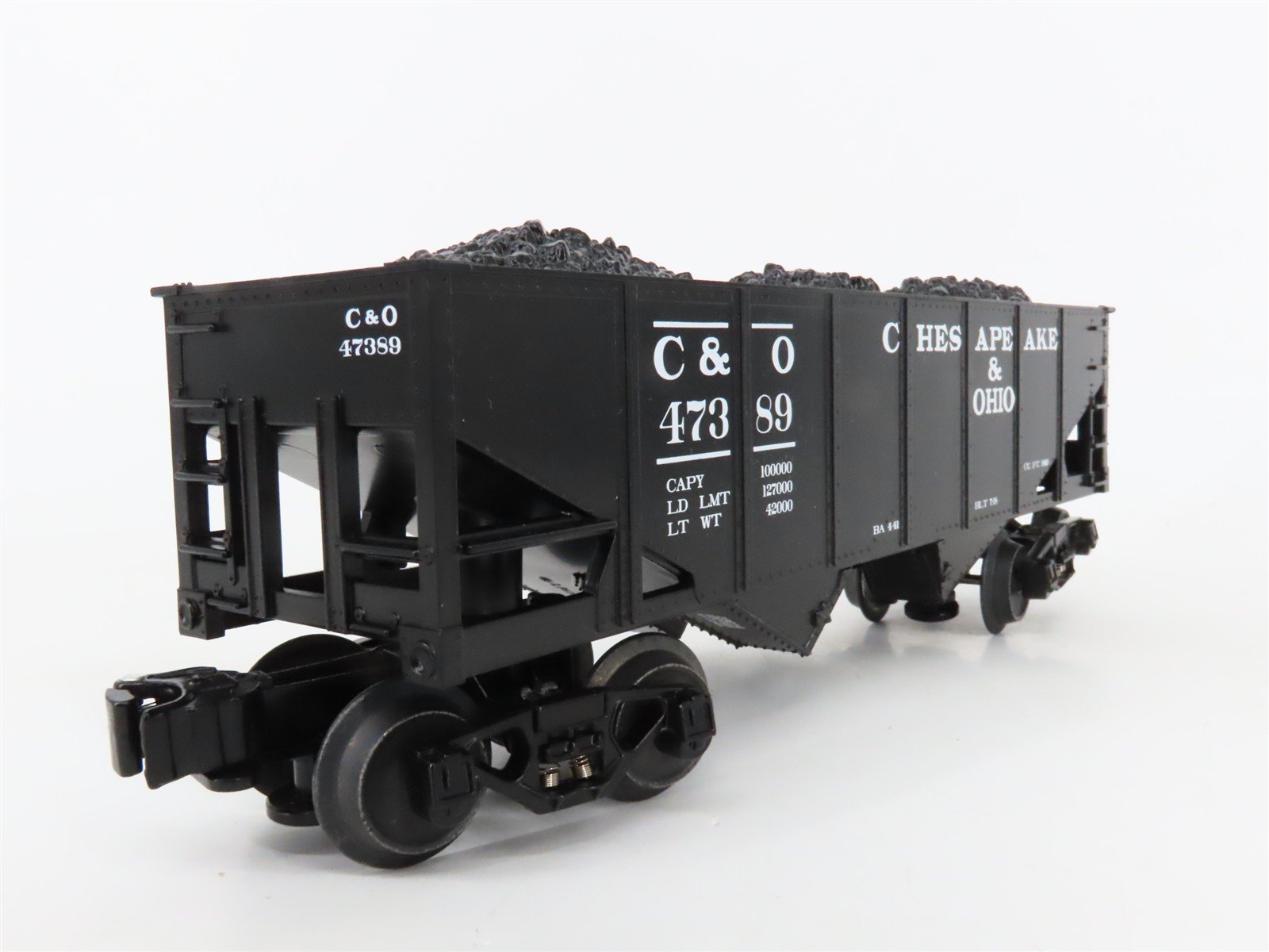 O Gauge 3-Rail Lionel C&O Chesapeake & Ohio 2-Bay Hopper & Caboose w/Lights