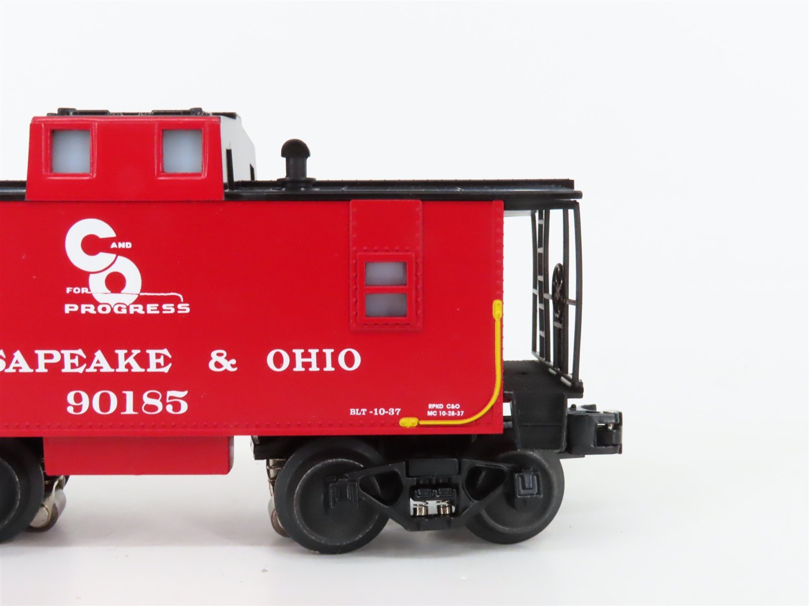 O Gauge 3-Rail Lionel C&O Chesapeake & Ohio 2-Bay Hopper & Caboose w/Lights