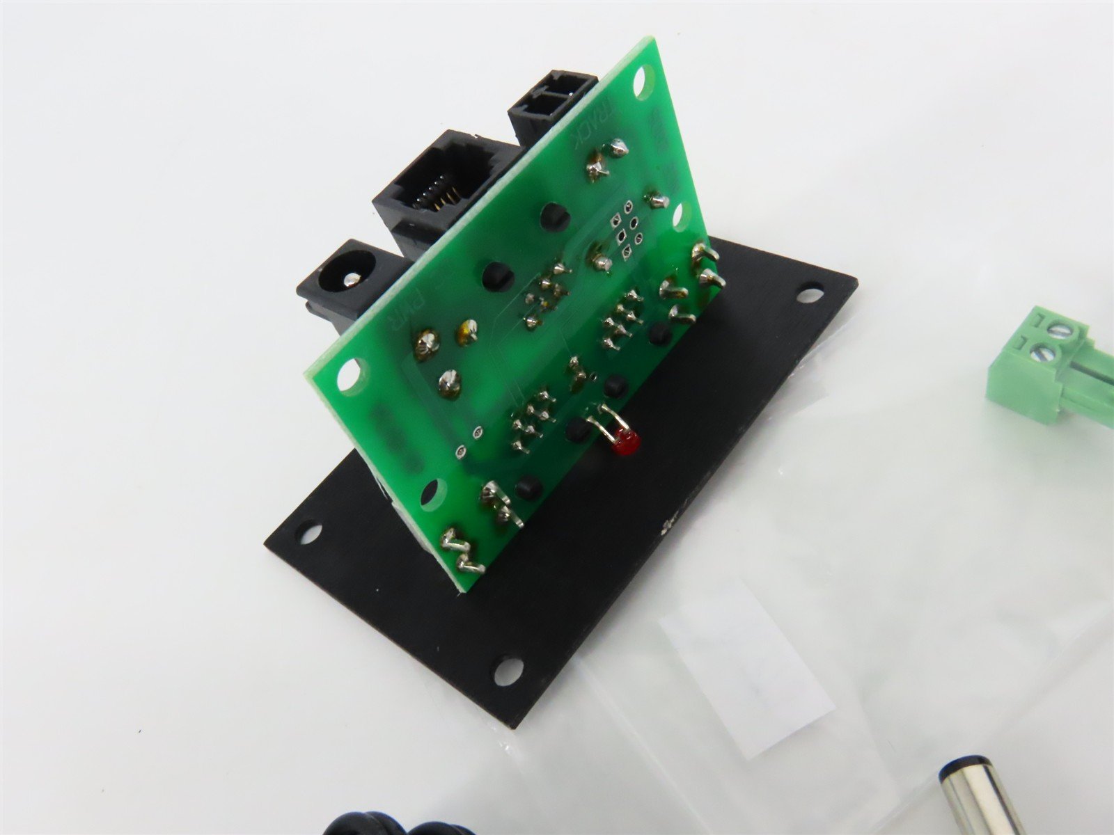 NCE 05240025 Power Cab Complete DCC Starter Set