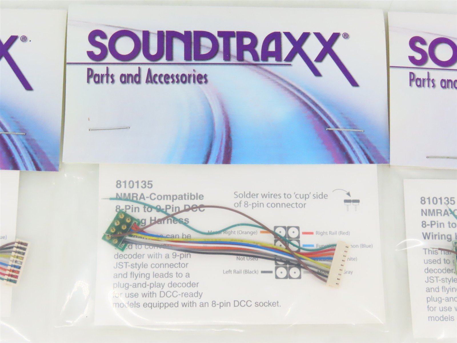 SoundTraxx 810135 NMRA-Compatible 8-Pin to 9-Pin DCC Wiring Harness 3-Pack