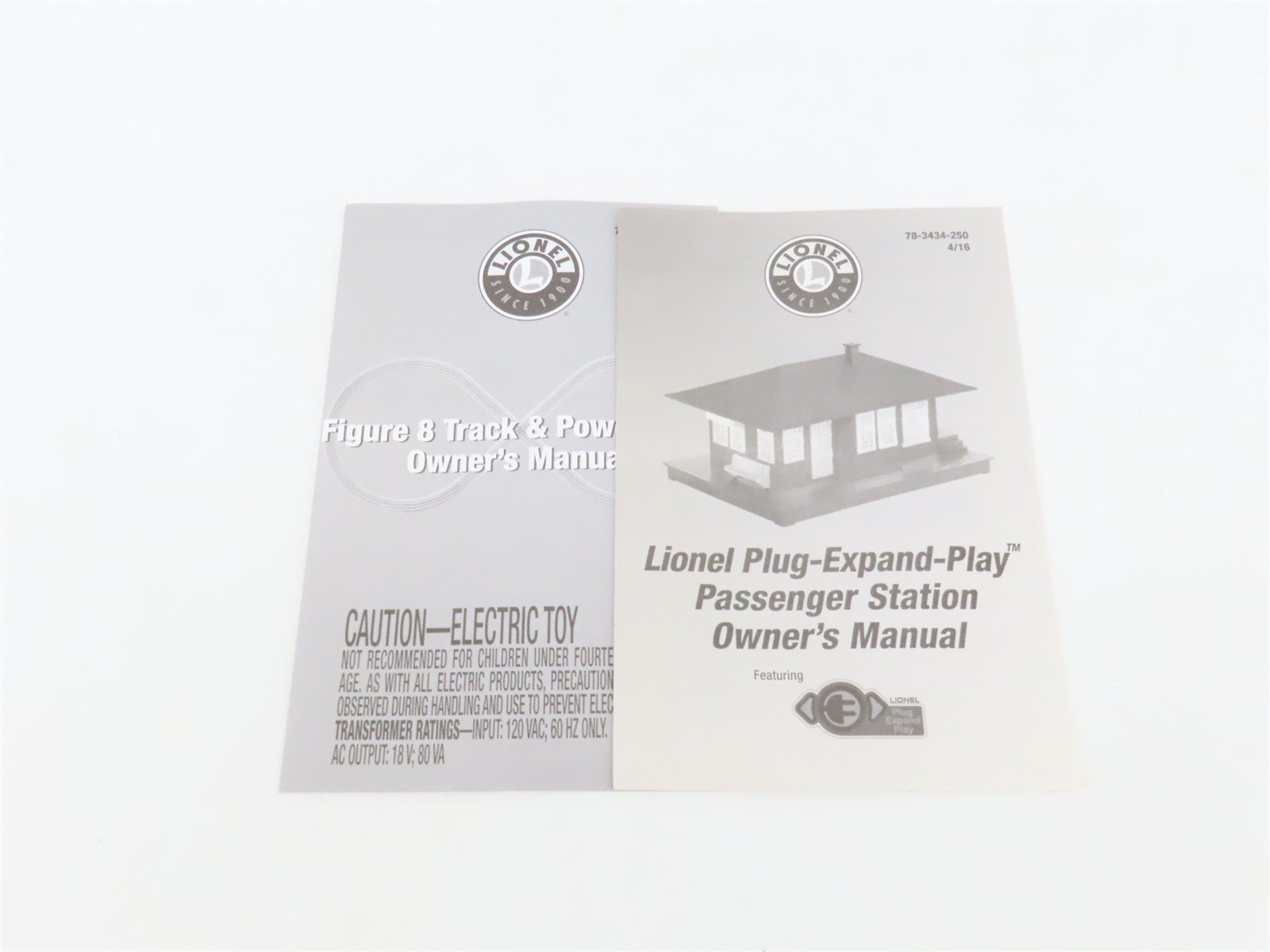 O 1/48 Scale Lionel 6-83434 The Polar Express Passenger Train Station
