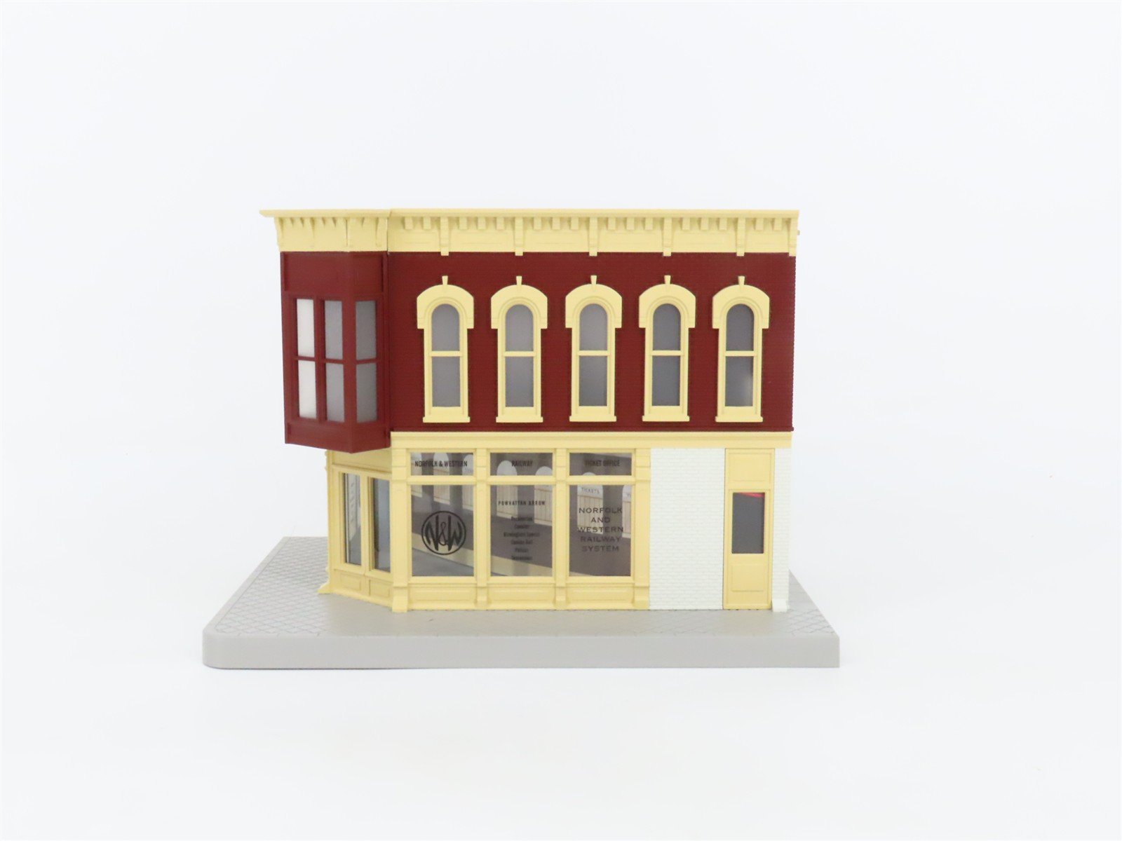 O 1/48 MTH Rail King 30-90428 N&W Norfolk & Western Railtown Corner Building