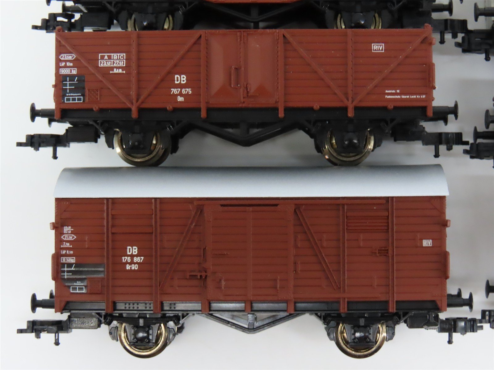 HO Scale Roco 44002 DB Deutsche Bahn Railway Assorted Freight Car Set of 8