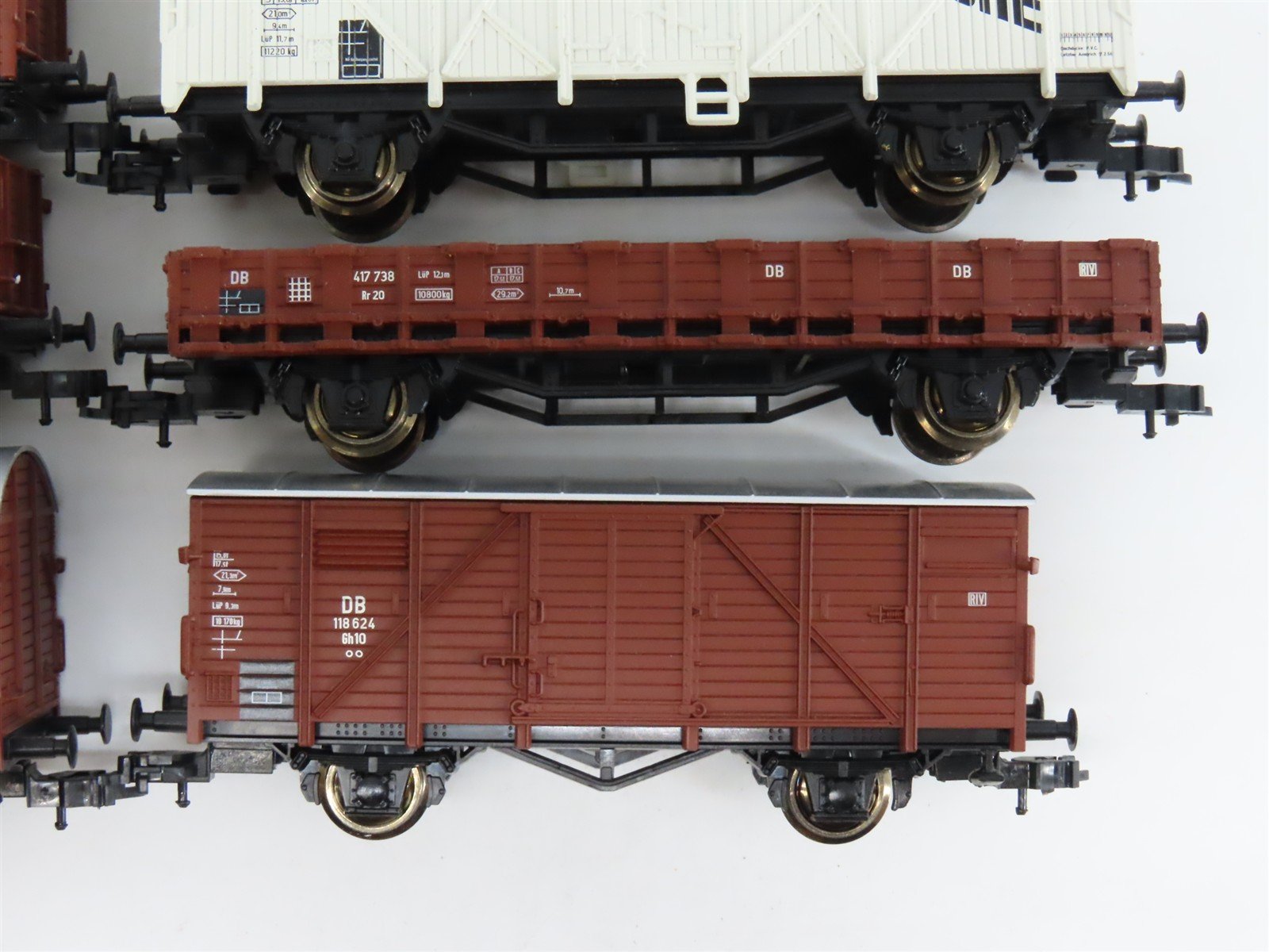 HO Scale Roco 44002 DB Deutsche Bahn Railway Assorted Freight Car Set of 8