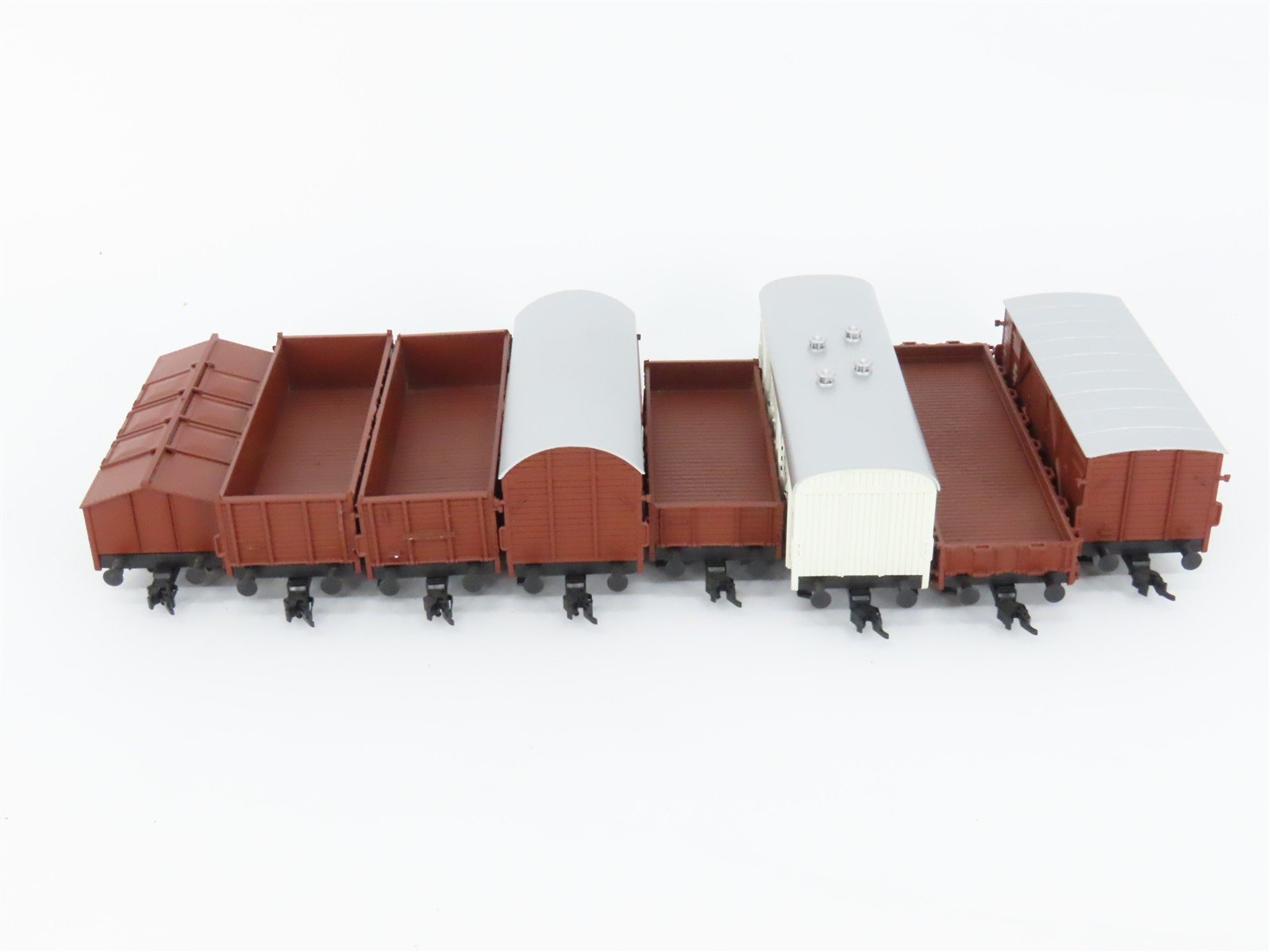 HO Scale Roco 44002 DB Deutsche Bahn Railway Assorted Freight Car Set of 8