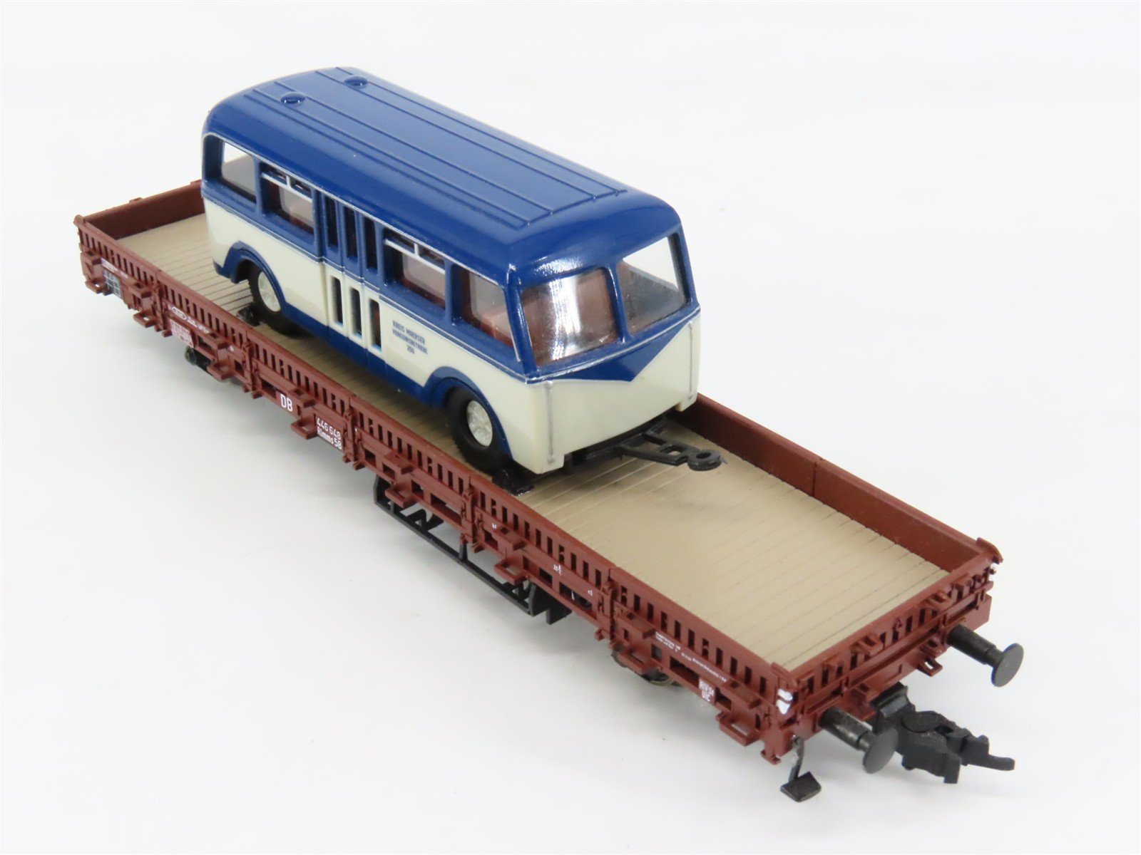 HO Scale Roco 66034 DB Deutsche Bahn Railway Flat Car w/ Bus Load 2-Pack