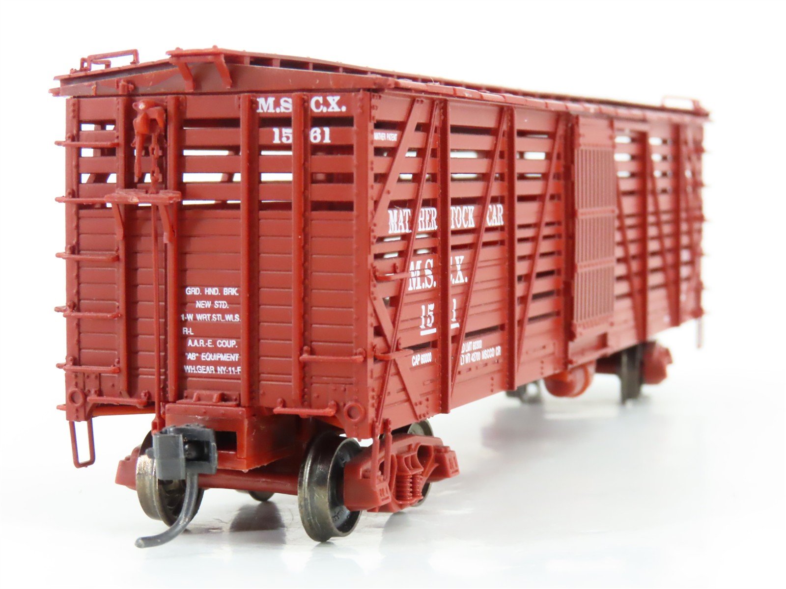 LOT of 2 HO Scale Proto 2000 SCCX/MSCX 40' Stock Car & 8k Gal Tankcar