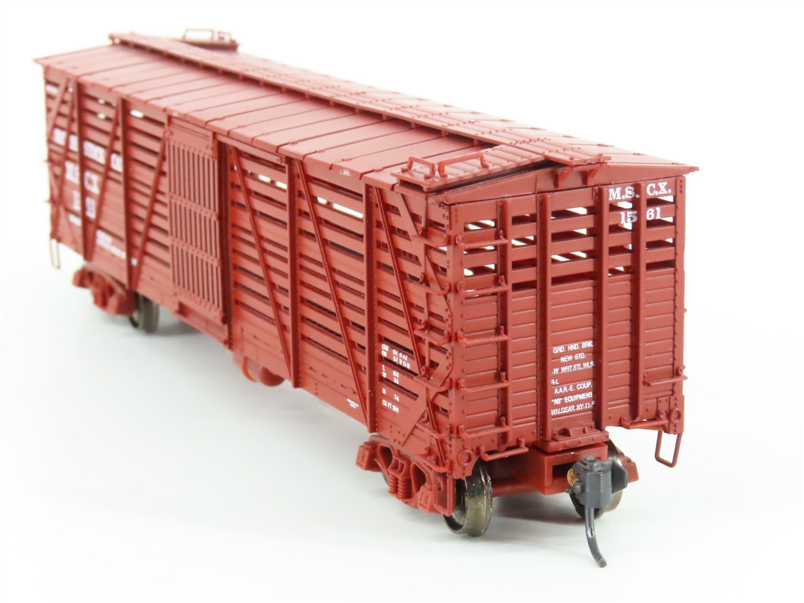 LOT of 2 HO Scale Proto 2000 SCCX/MSCX 40' Stock Car & 8k Gal Tankcar