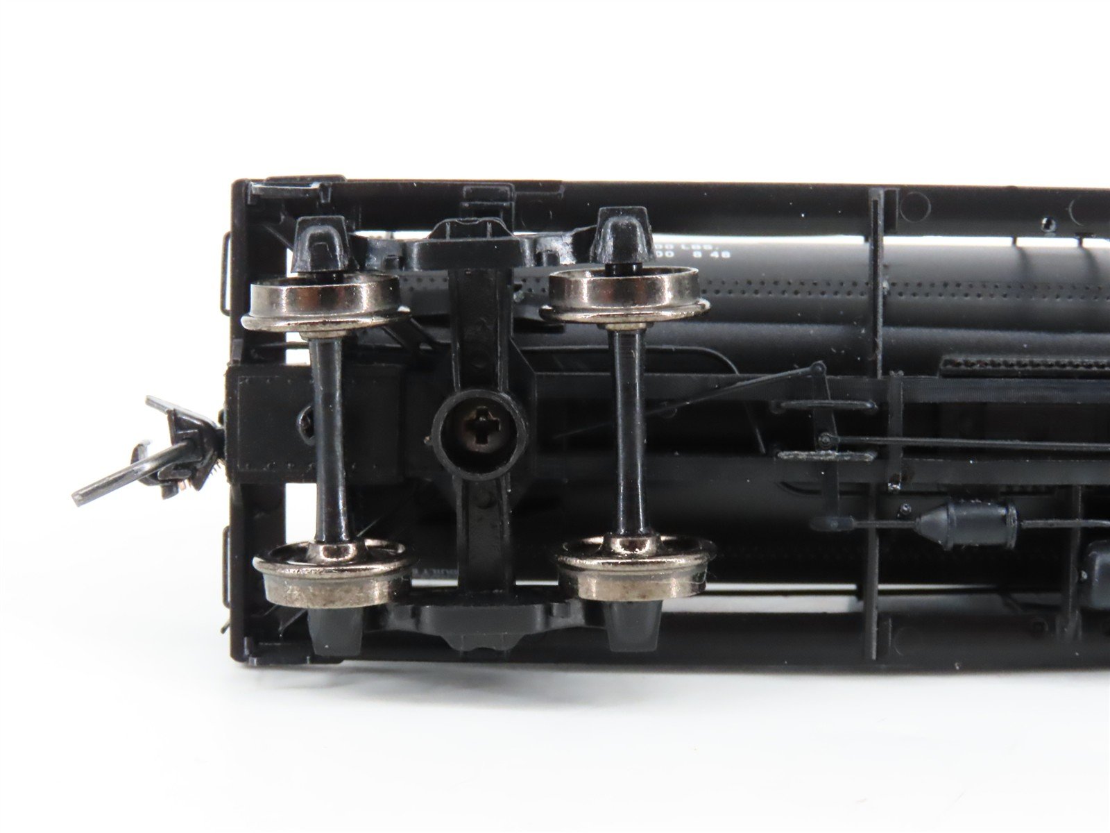 LOT of 2 HO Scale Proto 2000 SCCX/MSCX 40' Stock Car & 8k Gal Tankcar