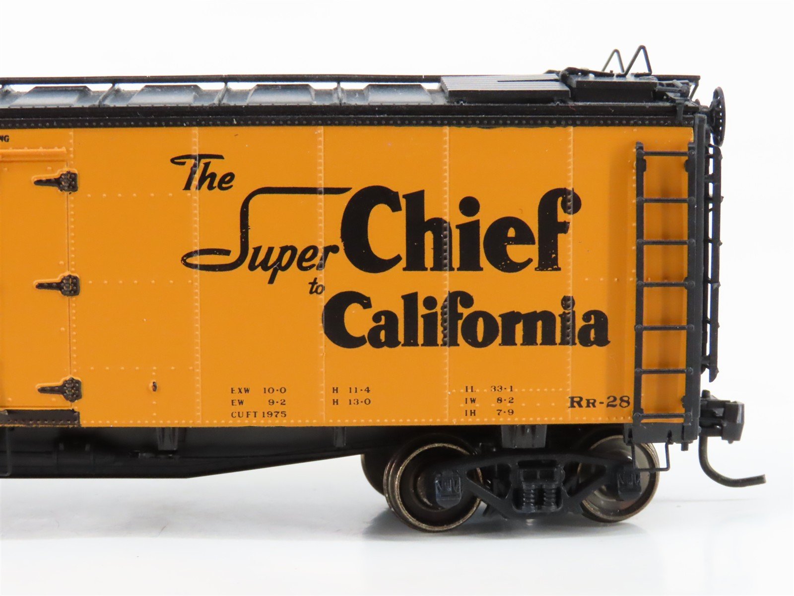 LOT of 2 HO Scale Intermountain SFRD Santa Fe 