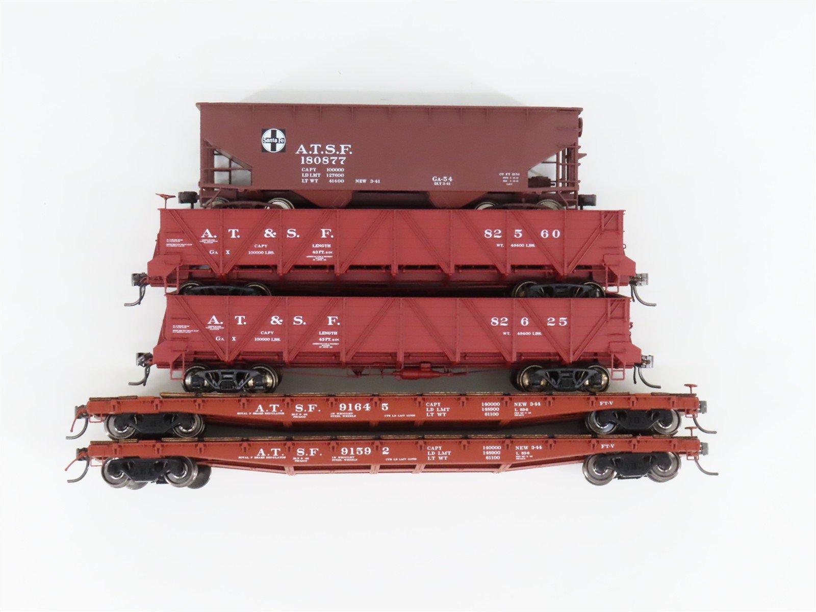 LOT of 5 HO Scale Intermountain ATSF Santa Fe Gondola, Hopper, and Flatcars
