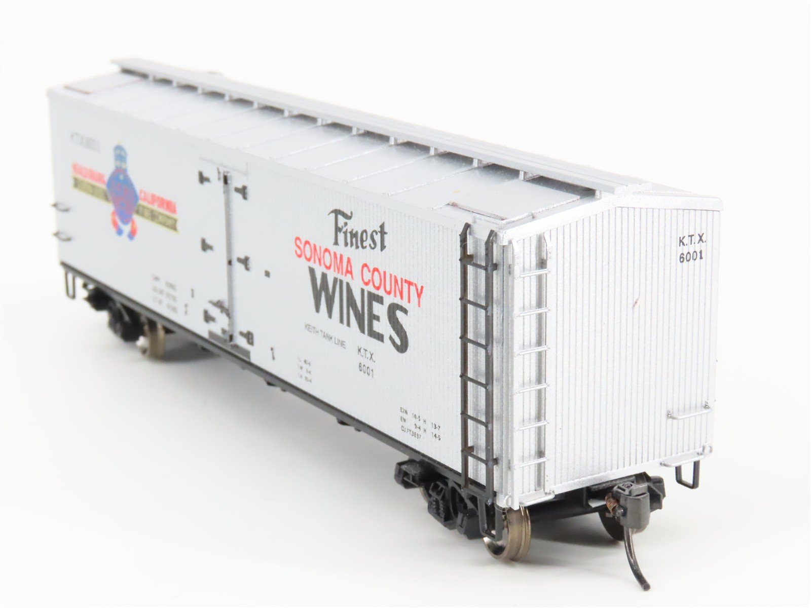 HO Scale Red Caboose RC-4305-2 KTX Scatena Bros Wine Reefer Car