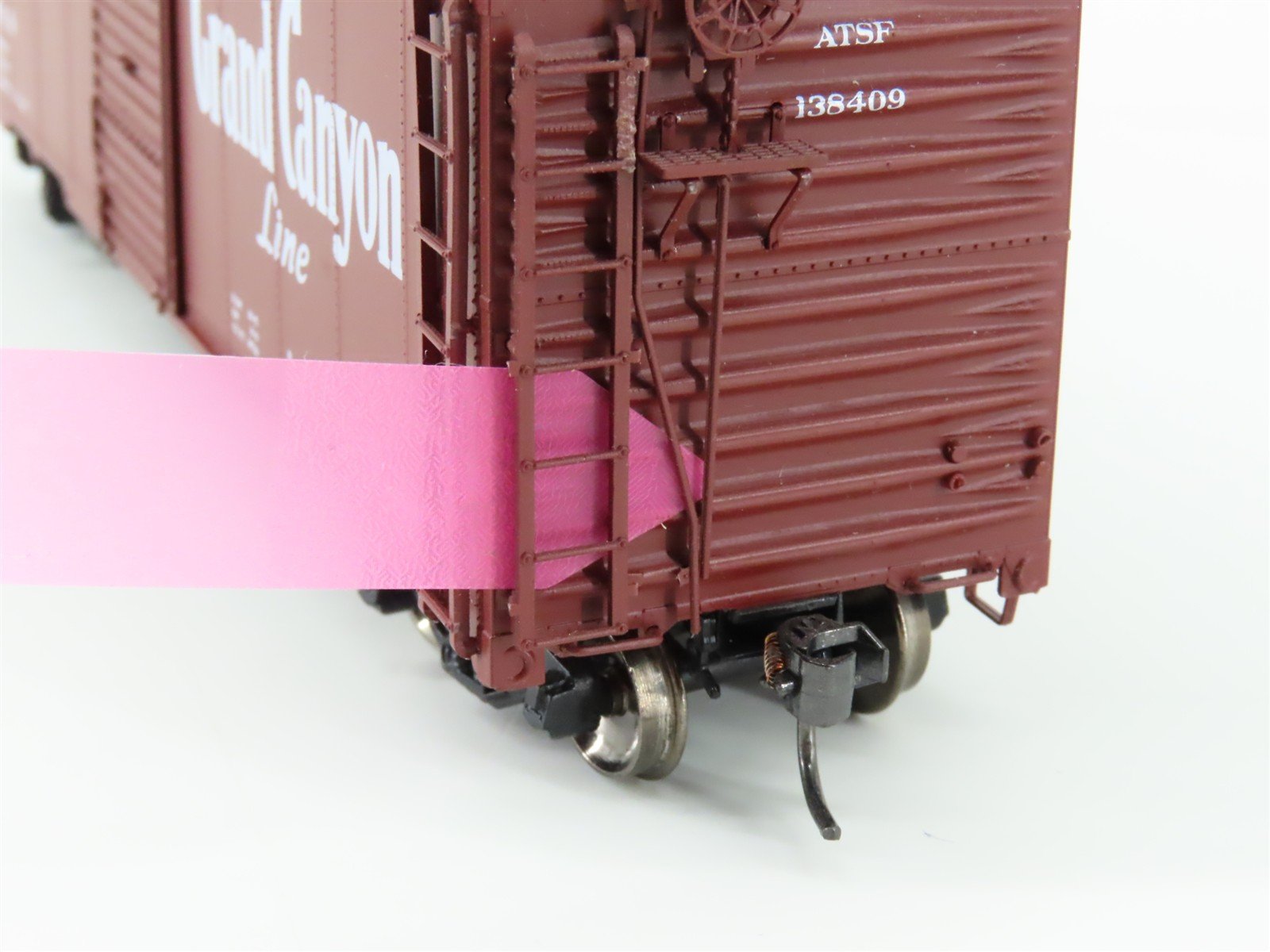 HO Scale Red Caboose RC-8030-4p ATSF Santa Fe 40' Single Door Boxcar #138409