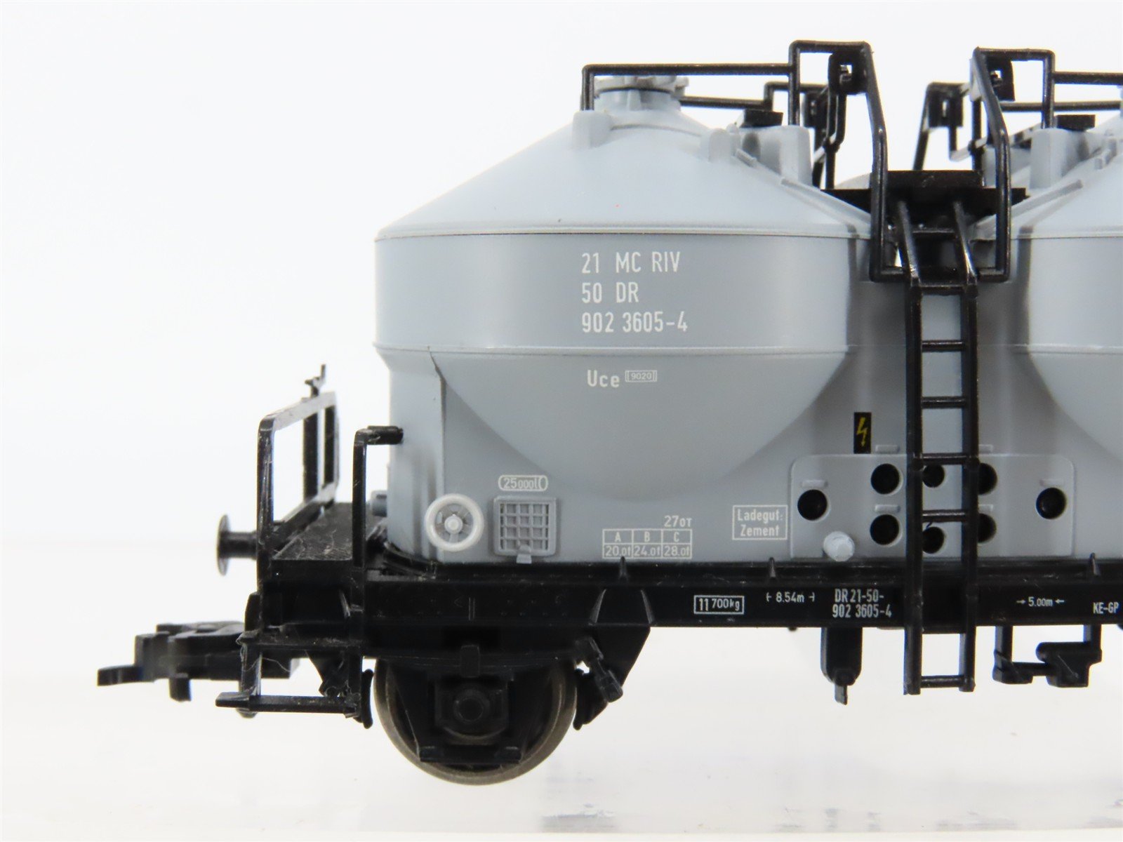 HO Scale PIKO 54230-3 DB Deutsche Bahn Cement Silo Wagon #21 50 902 3 605-4