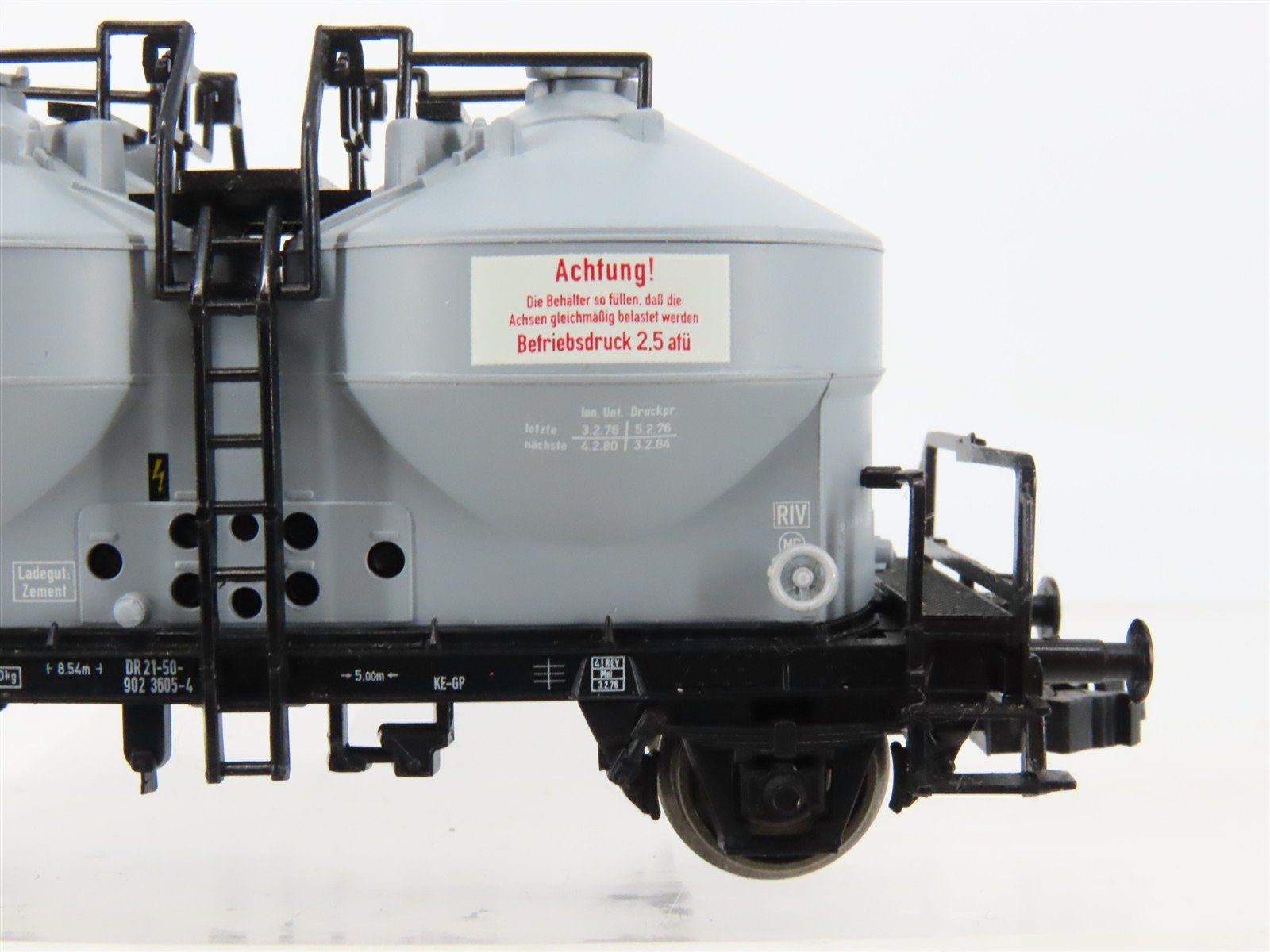 HO Scale PIKO 54230-3 DB Deutsche Bahn Cement Silo Wagon #21 50 902 3 605-4