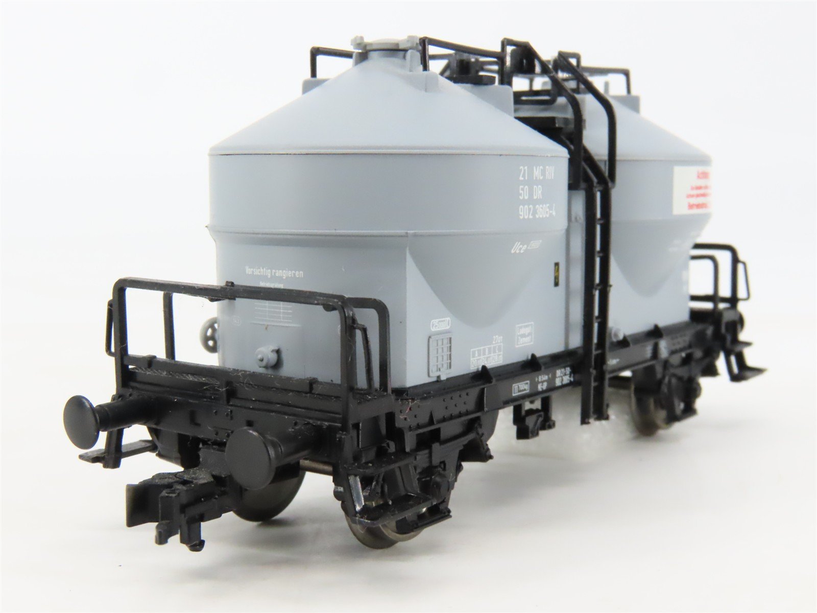 HO Scale PIKO 54230-3 DB Deutsche Bahn Cement Silo Wagon #21 50 902 3 605-4