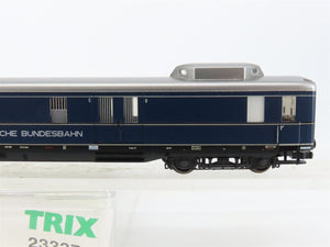 HO Scale Trix 23337 DB Deutsche Bundesbahn Baggage Passenger Car #105 060