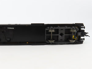 HO Scale Trix 23337 DB Deutsche Bundesbahn Baggage Passenger Car #105 060