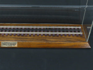 O Gauge 3-Rail Inside Track Company Oak & Acrylic Display Case 23