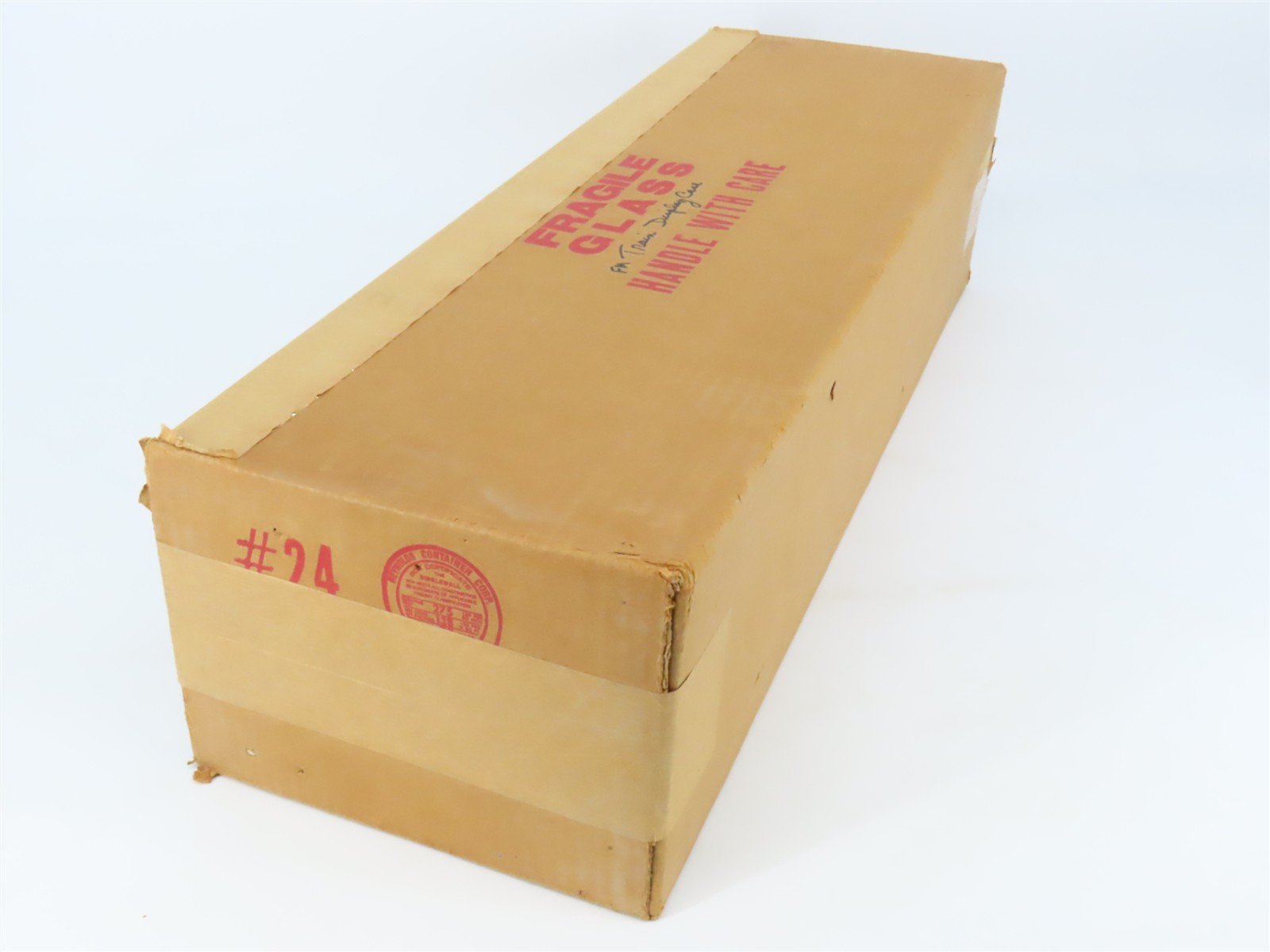 O Gauge 3-Rail Inside Track Company Oak & Acrylic Display Case 23