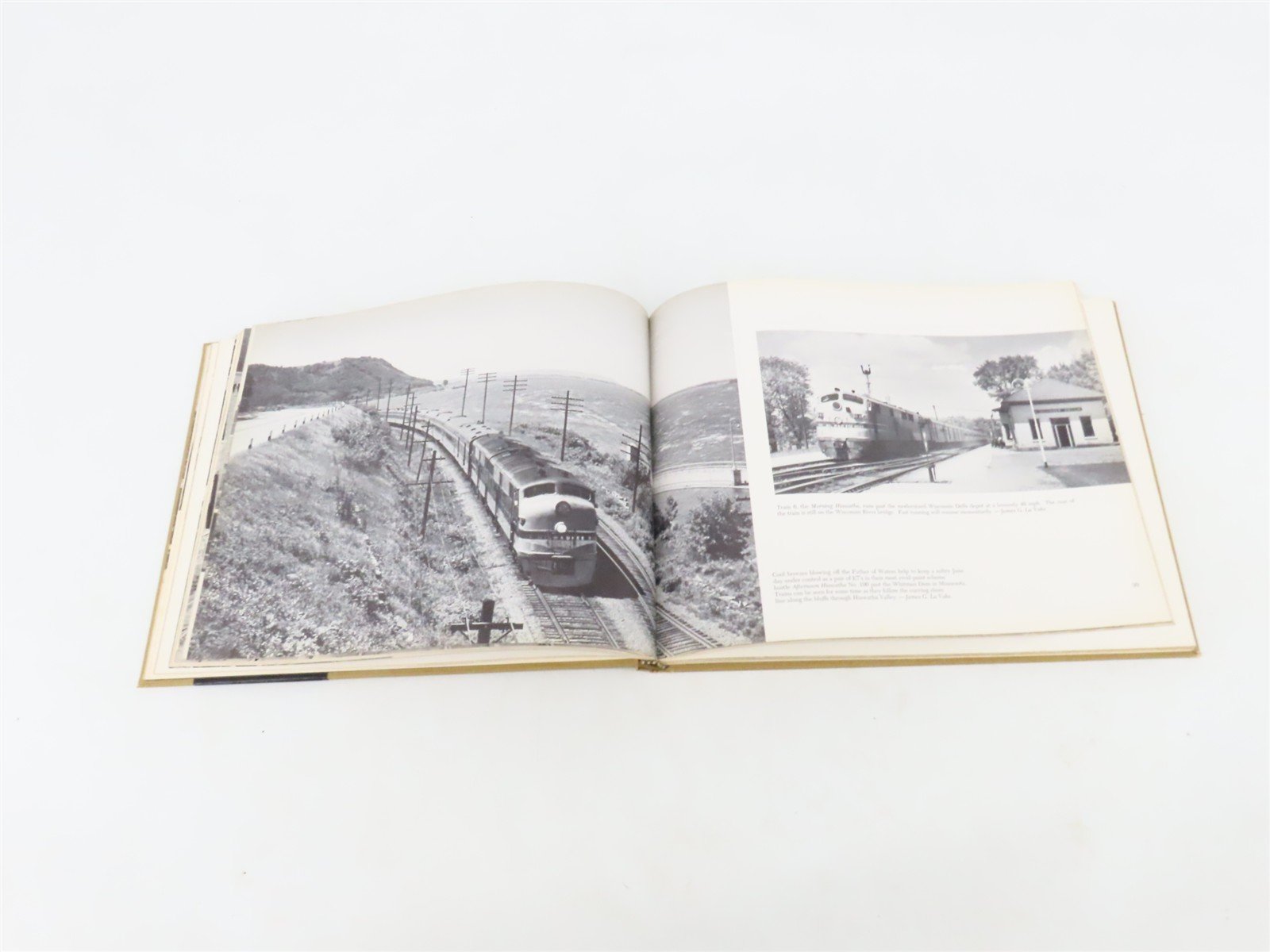 The Hiawatha Story by Jim Scribbins ©1970