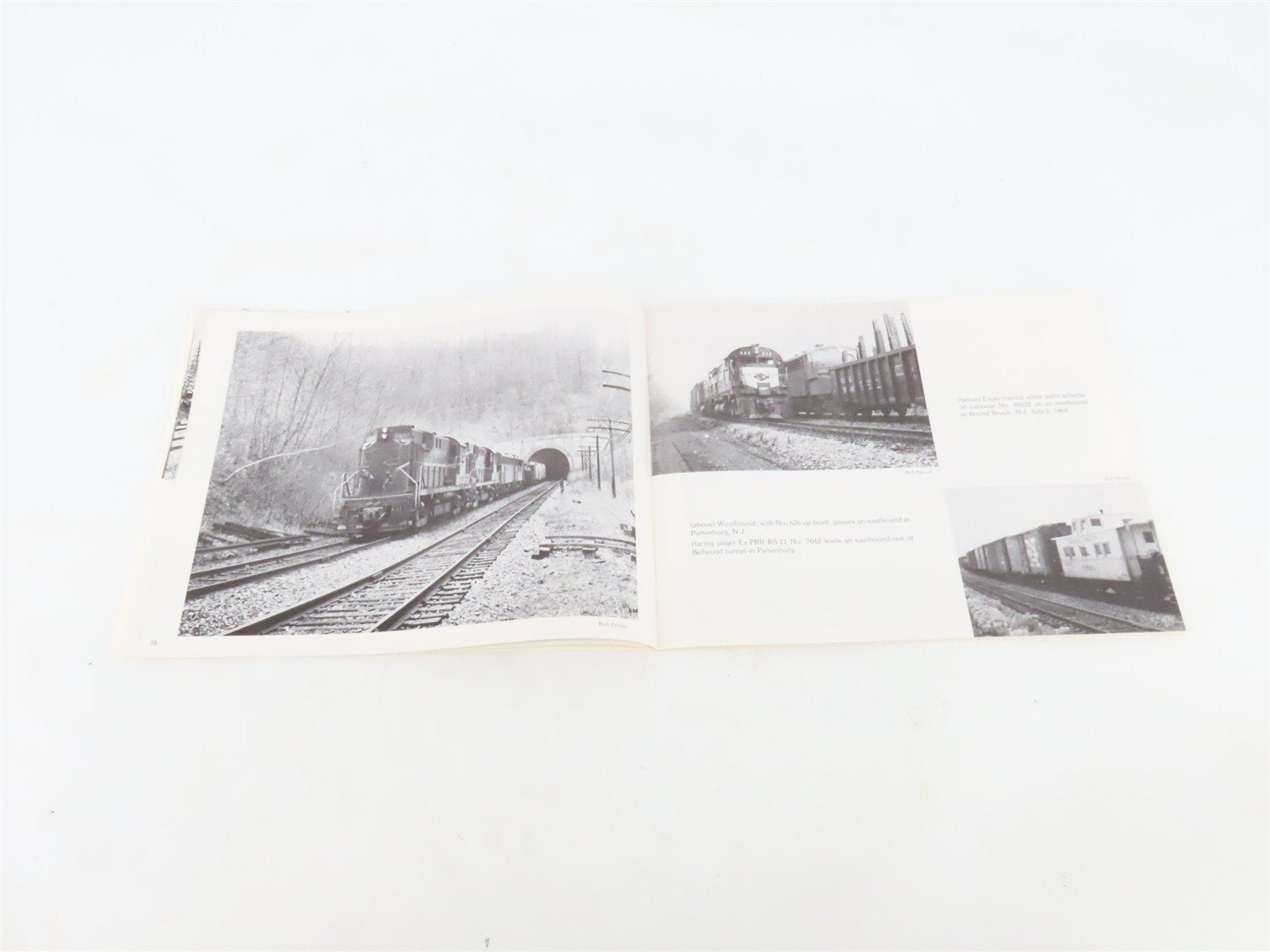The Northeast Railroad Scene Vol. 1 The Lehigh Valley by Bob Pennisi ©1976