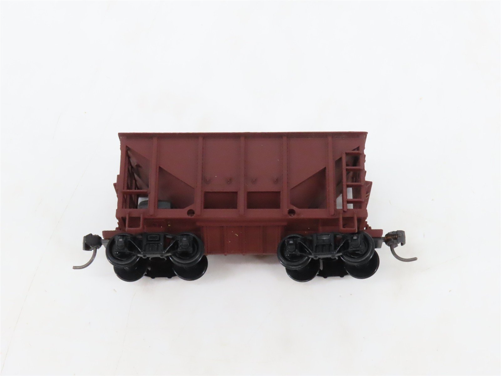 LOT of 4 HO Scale Unlettered 24' Ore Hopper Cars
