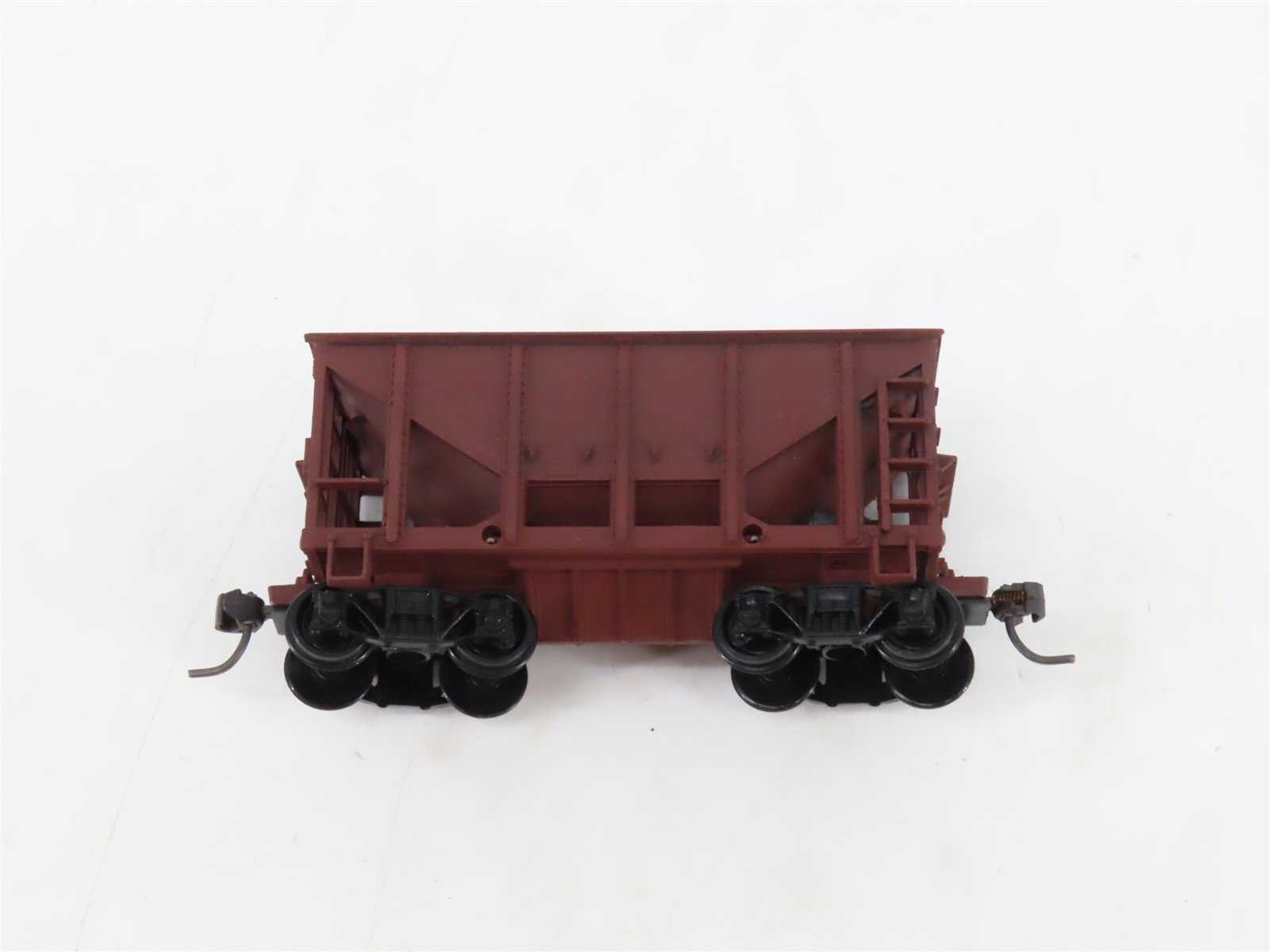 LOT of 4 HO Scale Unlettered 24' Ore Hopper Cars