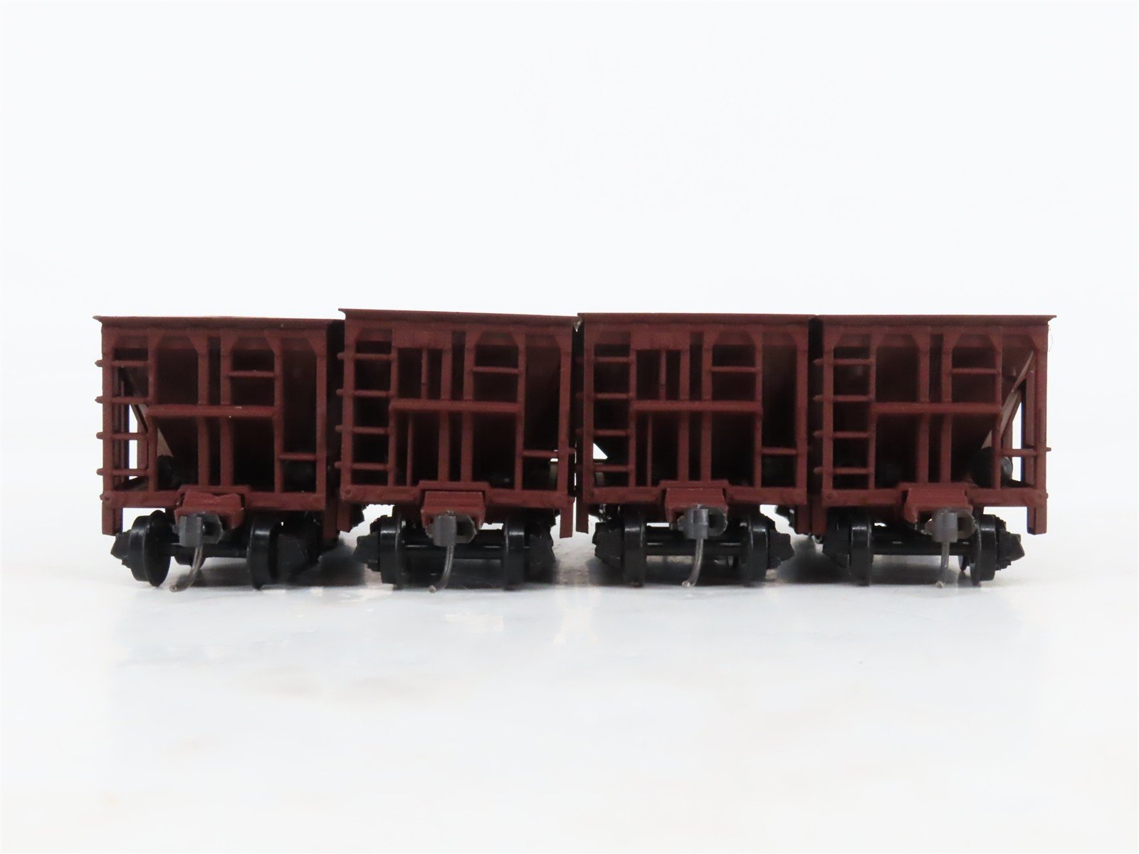 LOT of 4 HO Scale Unlettered 24' Ore Hopper Cars