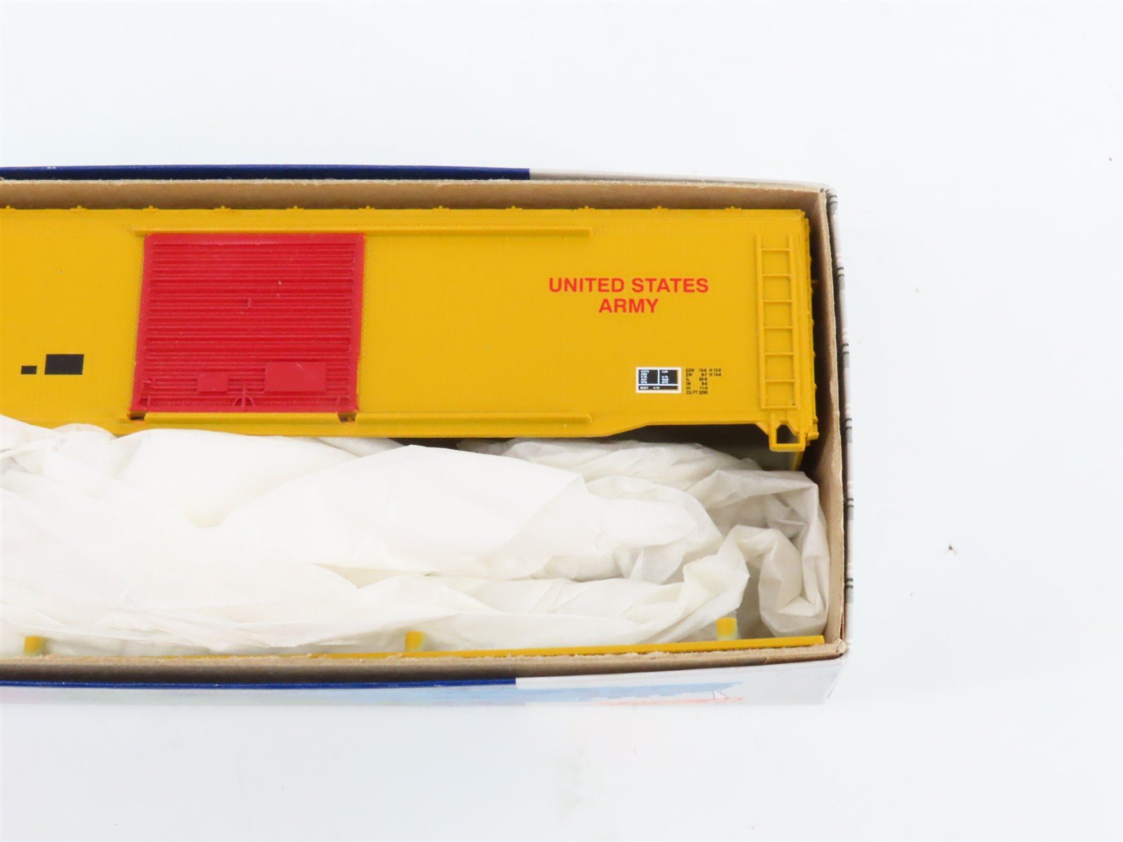 LOT of 4 HO Scale Roundhouse USAX/DODX Single Dome Tankcar & 50' Boxcar Kit