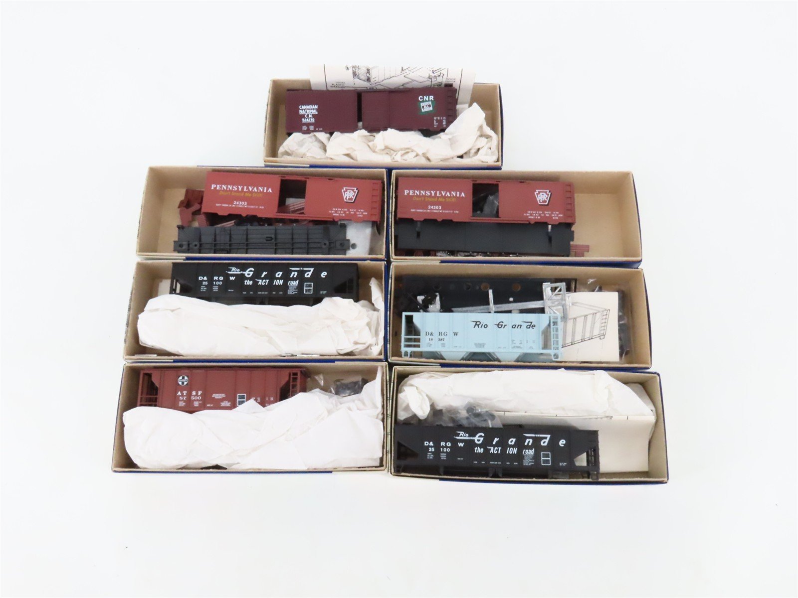 LOT of 7 HO Scale Roundhouse DRGW Rio Grande Hopper & Boxcar Kits